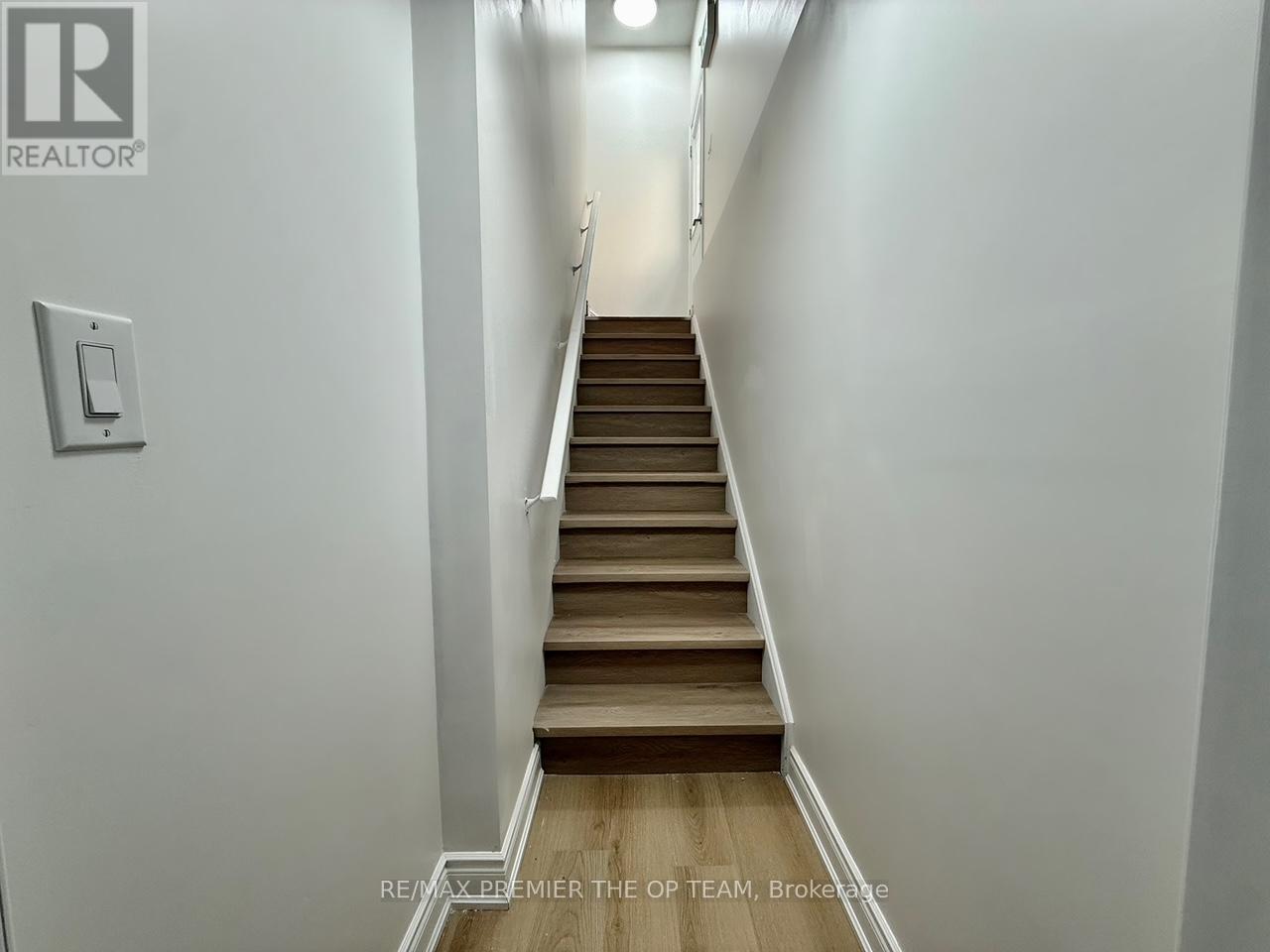 Bsmt - 62 Phoenix Boulevard, Barrie, Ontario  L9J 0P7 - Photo 2 - S12785258