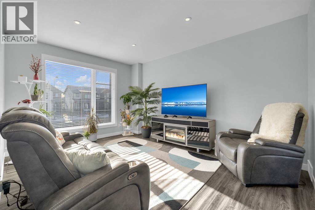 40 Evergreen Way, Red Deer, Alberta  T4P 3E5 - Photo 3 - A2284284