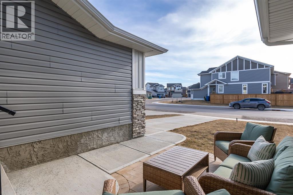 848 Marina Drive, Chestermere, Alberta  T1X 1Y6 - Photo 3 - A2285889