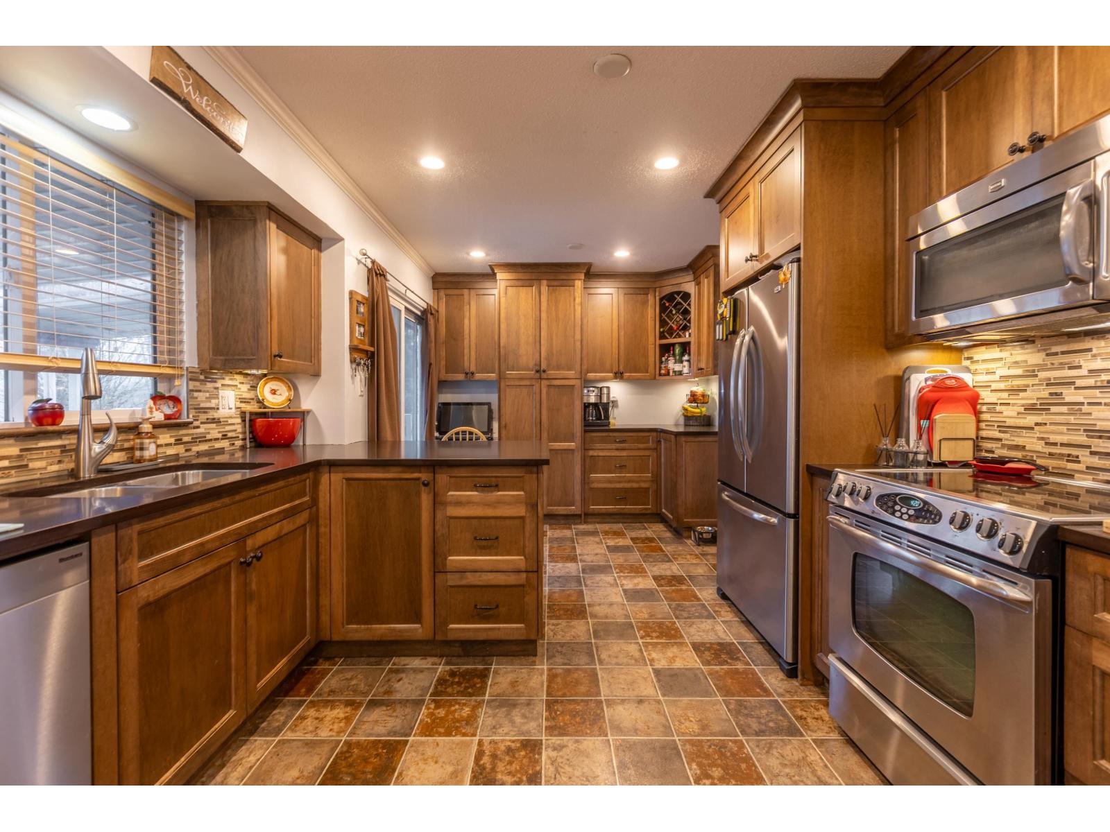 34787 Mierau Street, Abbotsford, British Columbia  V2S 5Y3 - Photo 10 - R3089069