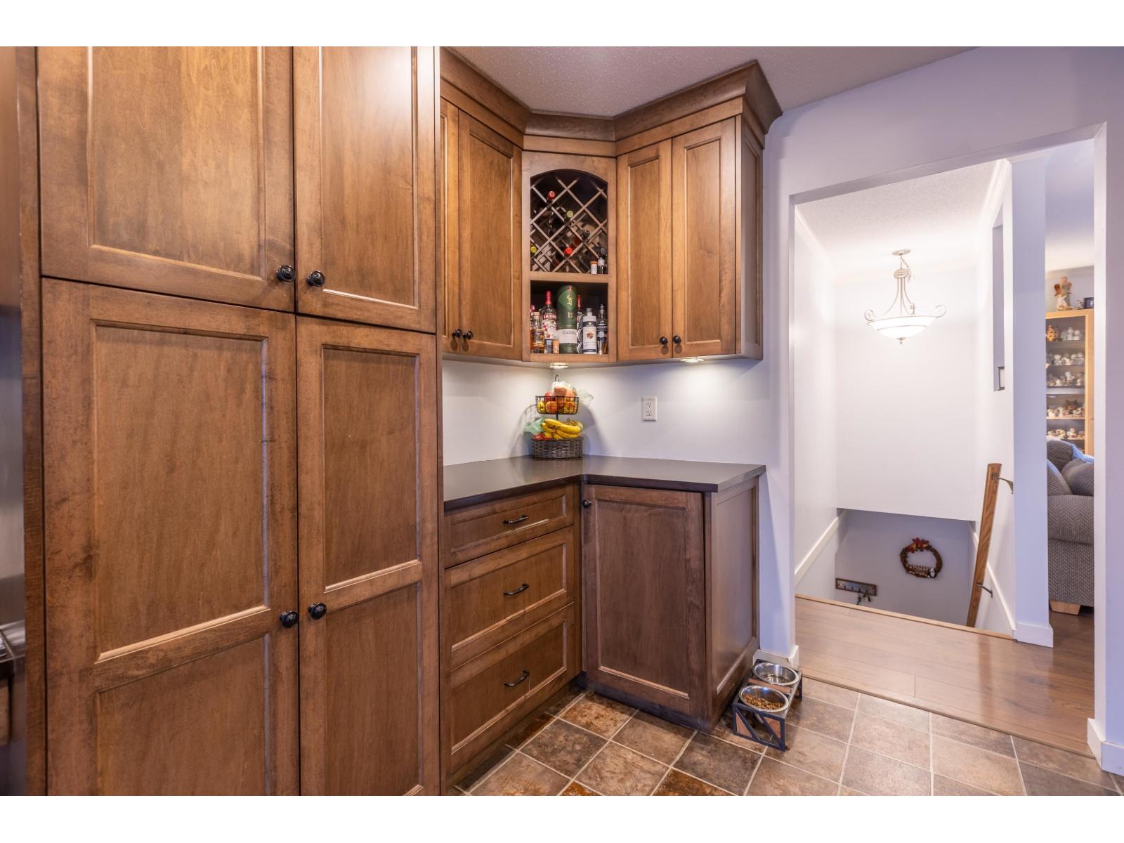 34787 Mierau Street, Abbotsford, British Columbia  V2S 5Y3 - Photo 13 - R3089069