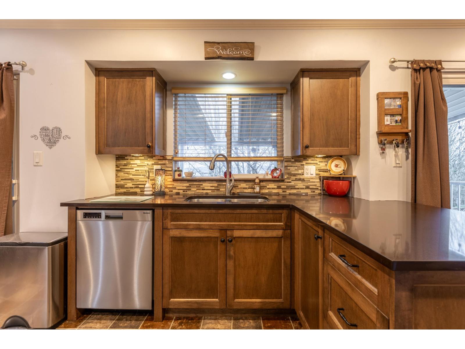 34787 Mierau Street, Abbotsford, British Columbia  V2S 5Y3 - Photo 12 - R3089069