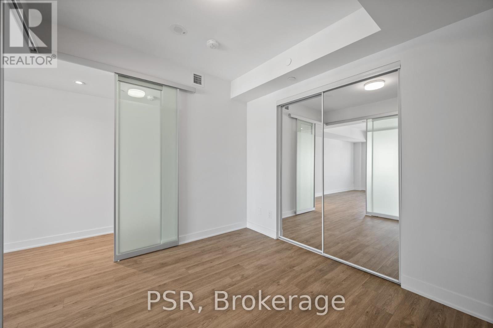 1007 - 299 Campbell Avenue, Toronto, Ontario  M6P 3V7 - Photo 10 - W12785180