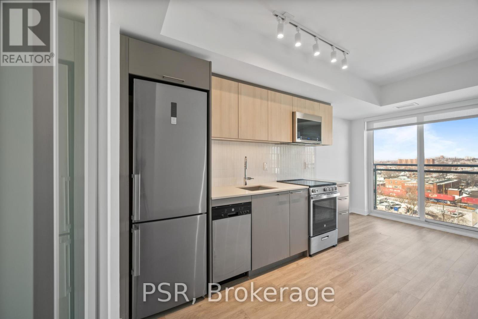 1007 - 299 Campbell Avenue, Toronto, Ontario  M6P 3V7 - Photo 4 - W12785180