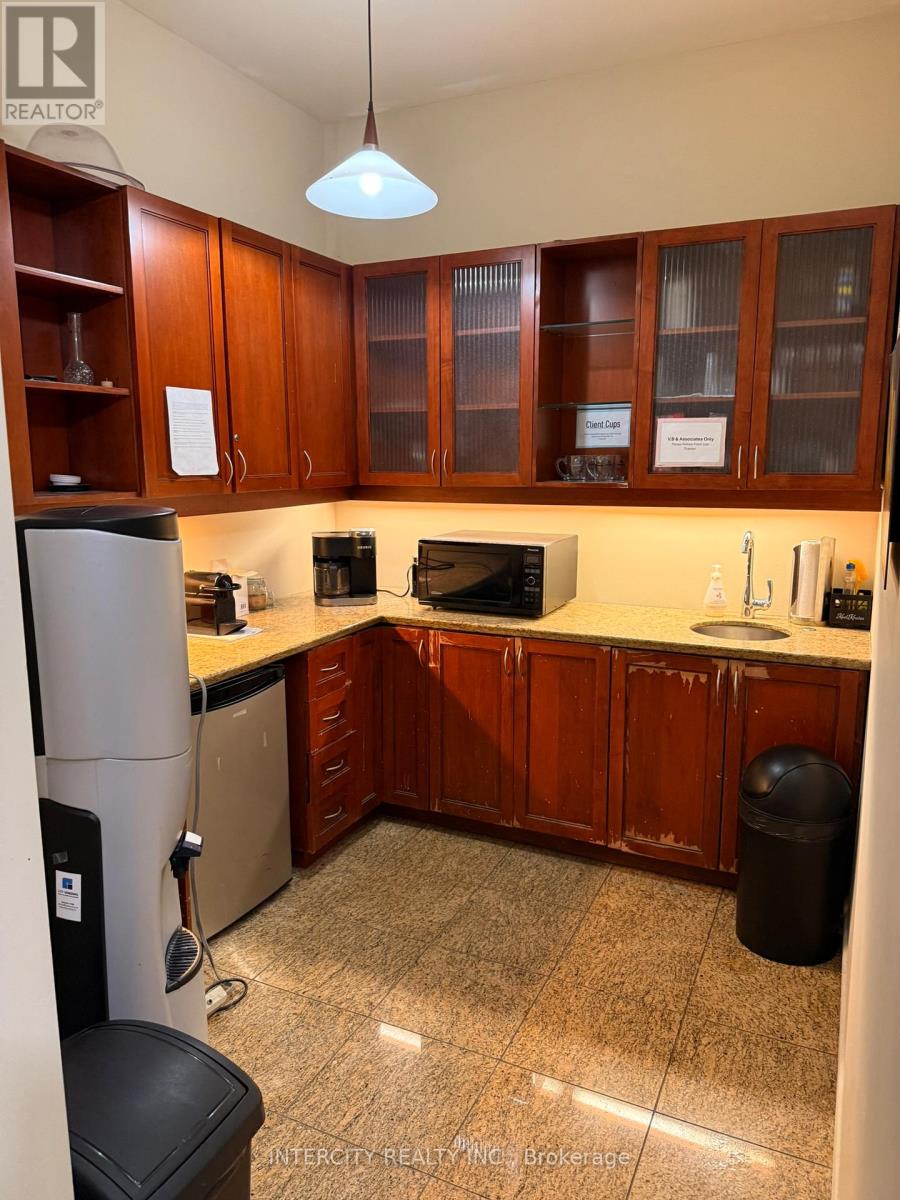 6 - 4646 Dufferin Street, Toronto, Ontario  M3H 5S4 - Photo 16 - W12785200