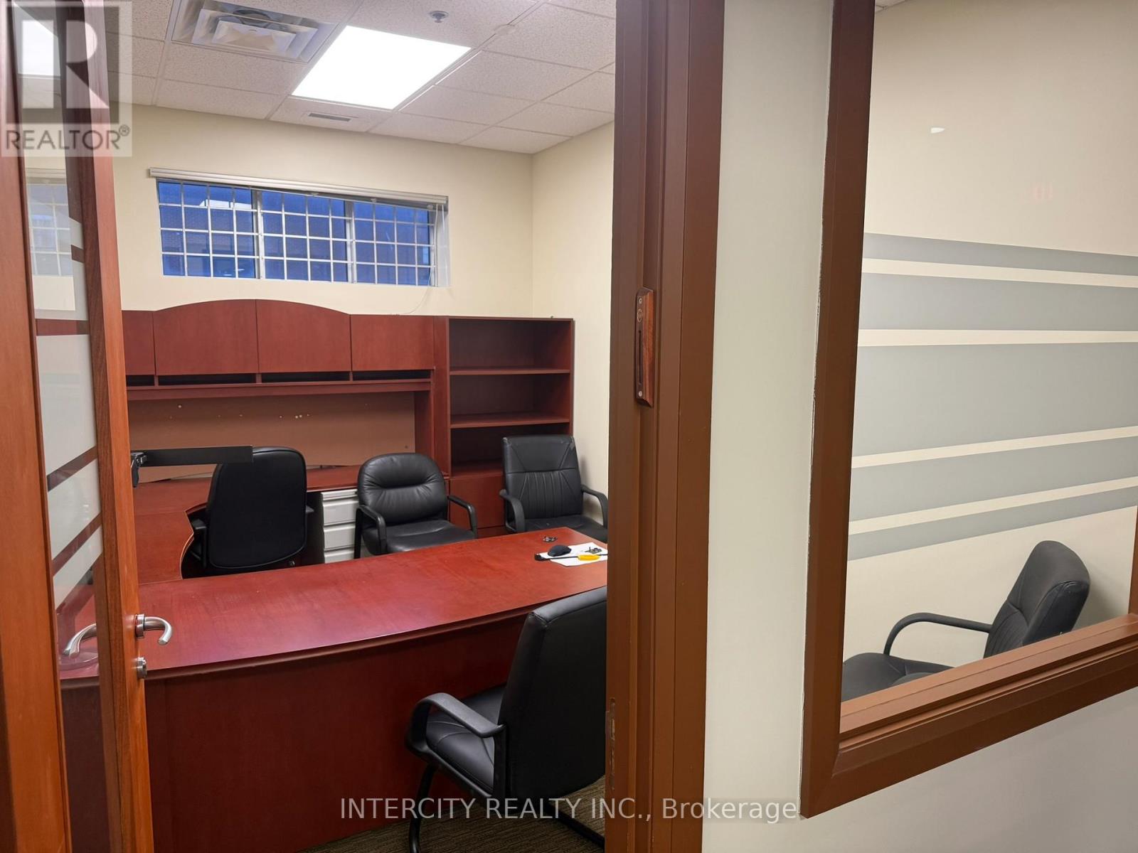 6 - 4646 Dufferin Street, Toronto, Ontario  M3H 5S4 - Photo 9 - W12785200