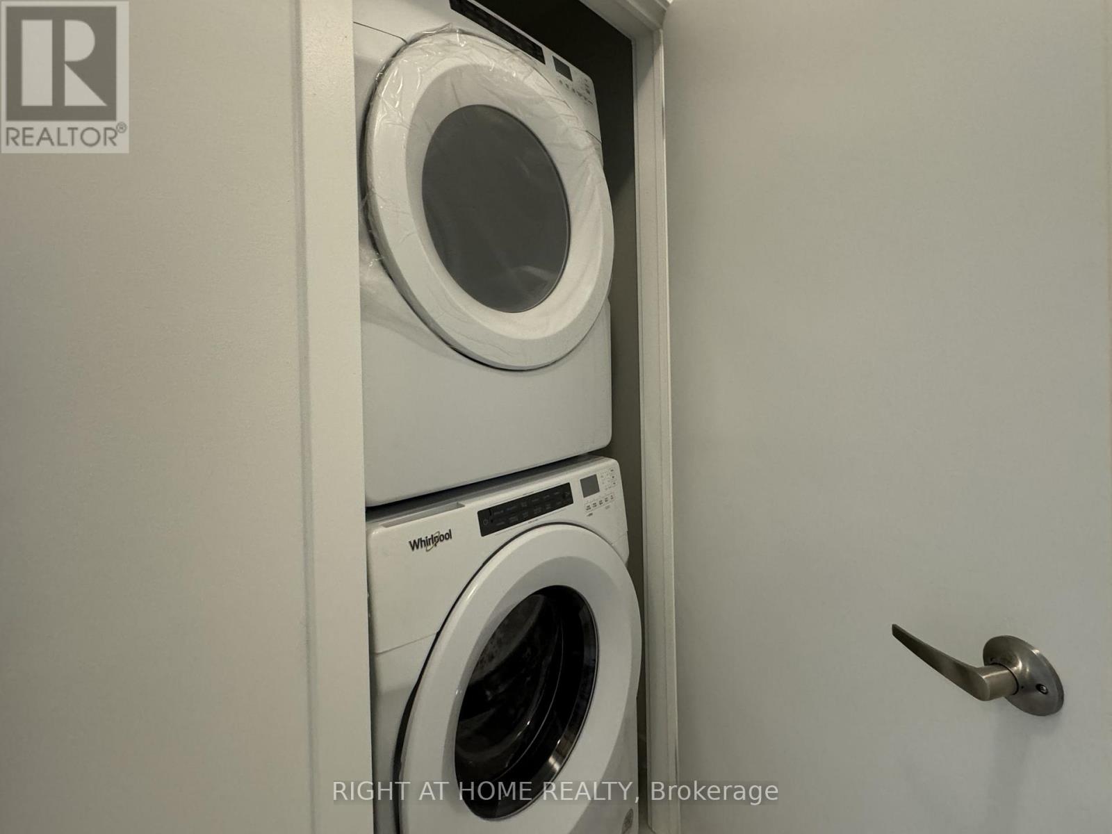 5 - 3421 Ridgeway Drive, Mississauga, Ontario  L5L 5T3 - Photo 14 - W12785214