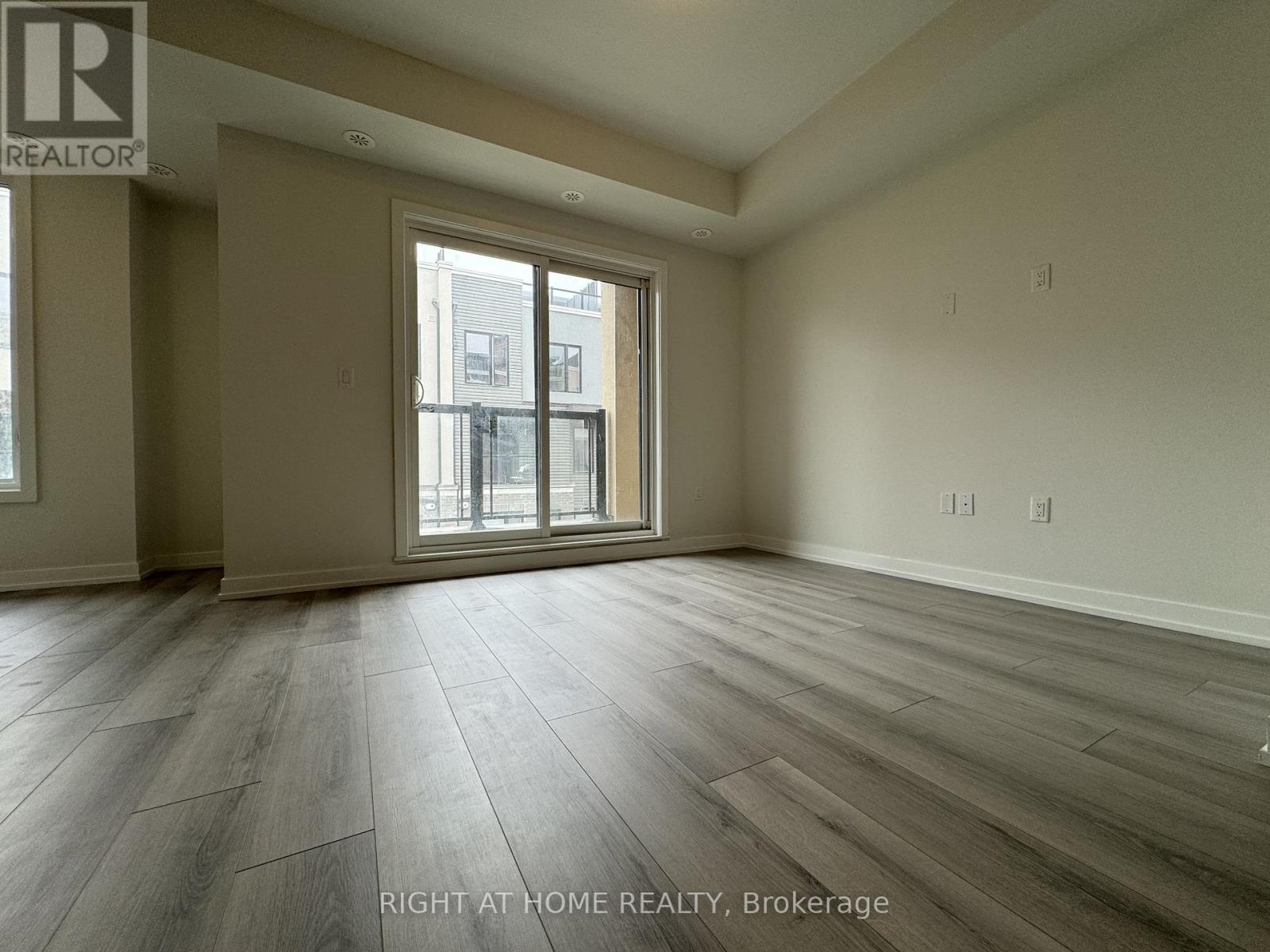 5 - 3421 Ridgeway Drive, Mississauga, Ontario  L5L 5T3 - Photo 6 - W12785214