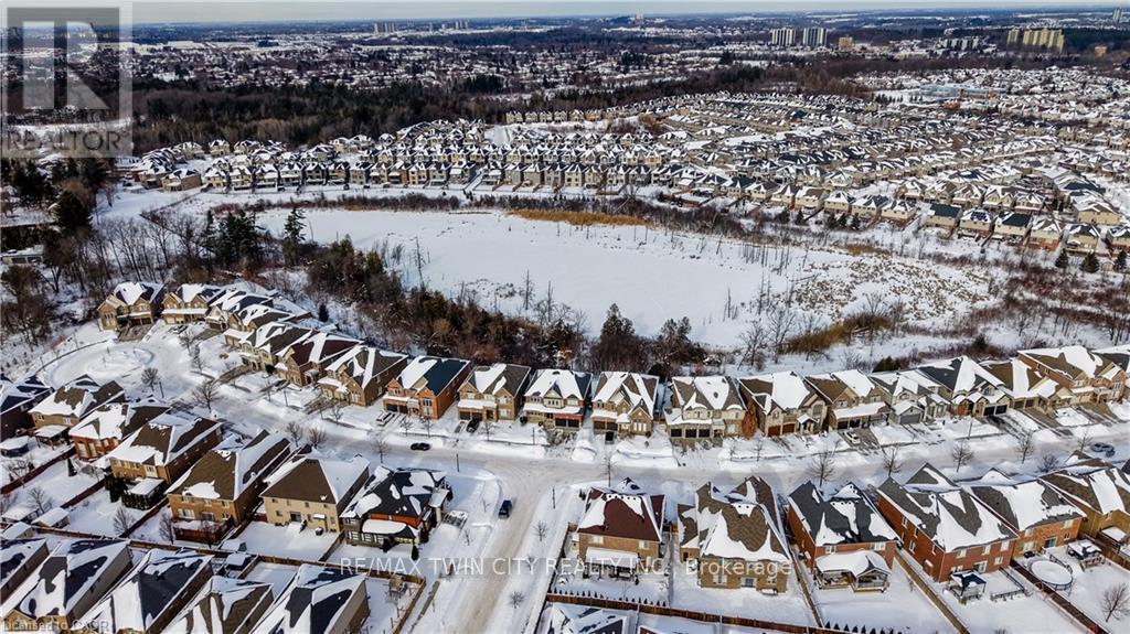 268 Evens Pond Crescent, Kitchener, Ontario  N2R 0B8 - Photo 41 - X12785212