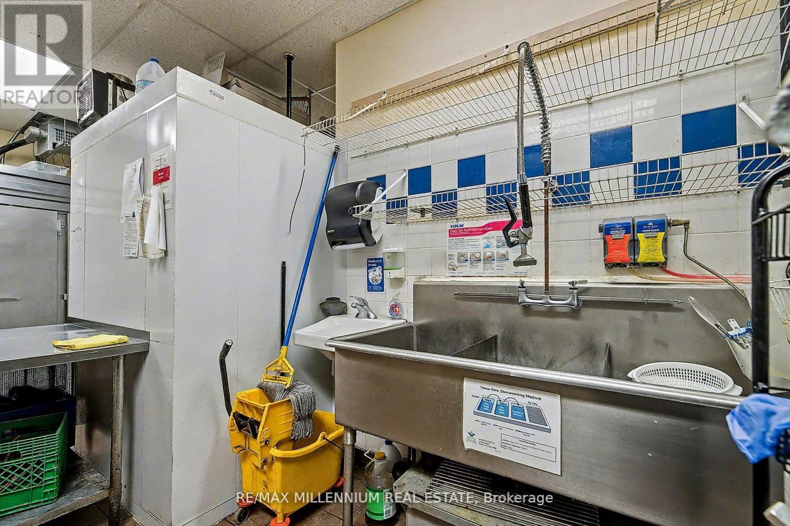 104 - 325 Max Becker Drive, Kitchener, Ontario  N2E 4H5 - Photo 24 - X12785232