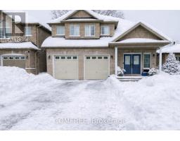 117 MERIVALE COURT, Oshawa, Ontario