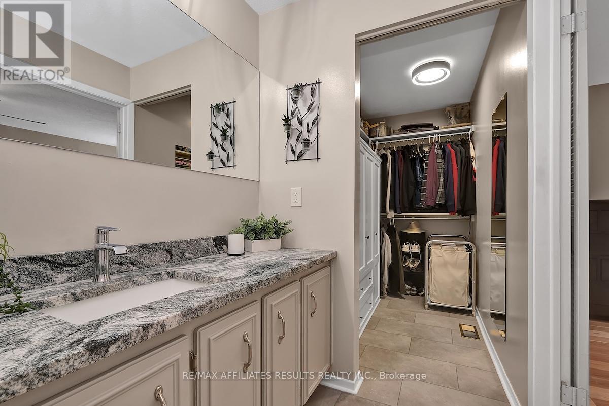 44 - 5 Arbor Ridge, Ottawa, Ontario  K2S 1B9 - Photo 39 - X12785340