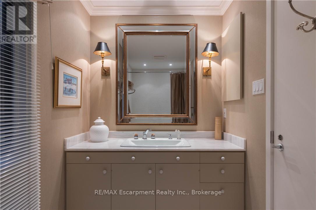 1168 Carey Road, Oakville, Ontario  L6J 2E4 - Photo 24 - W12785298