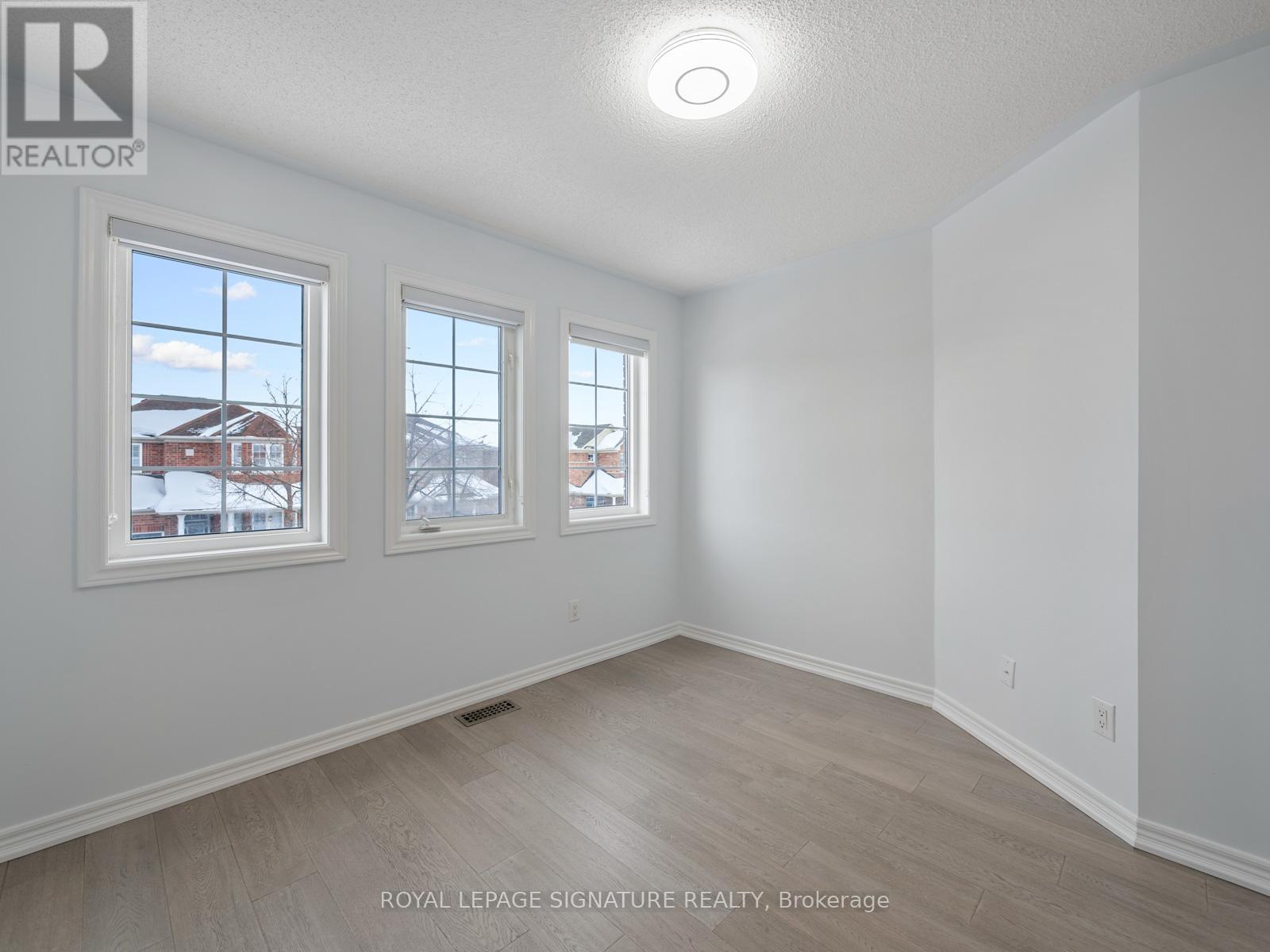 47 Amparo Drive, Vaughan, Ontario  L4H 2L7 - Photo 33 - N12784780