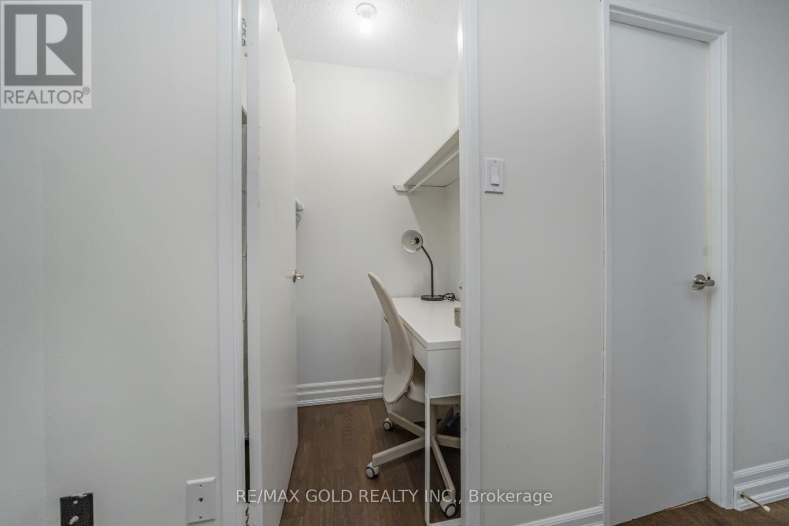 404 - 1964 Main Street W, Hamilton, Ontario  L8S 0E9 - Photo 27 - X12785036