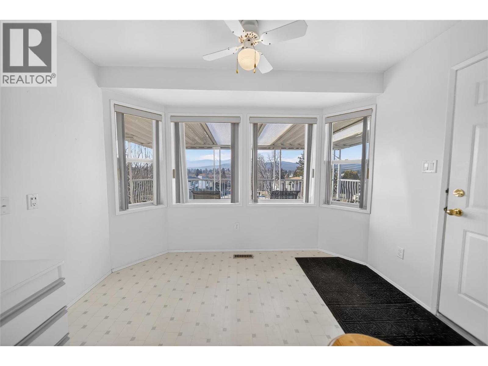 2628 3a Street S, Cranbrook, British Columbia  V1C 5B1 - Photo 13 - 10374549