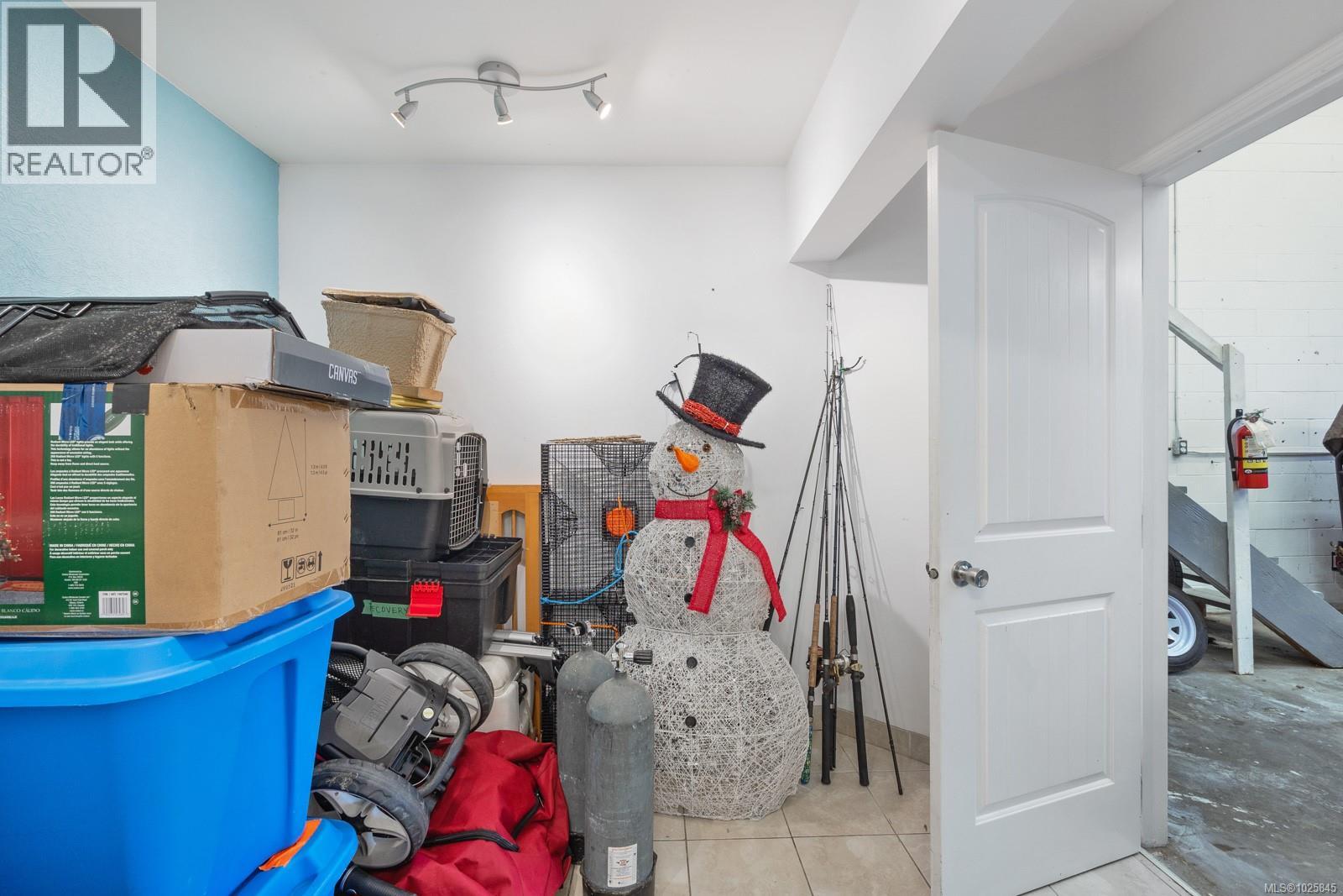 2130 Cliffe Ave, Courtenay, British Columbia  V9N 2L4 - Photo 11 - 1025845