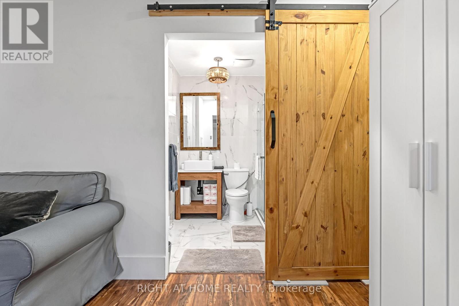 418 Queen Street W, Toronto, Ontario  M5V 2A7 - Photo 32 - C12785352