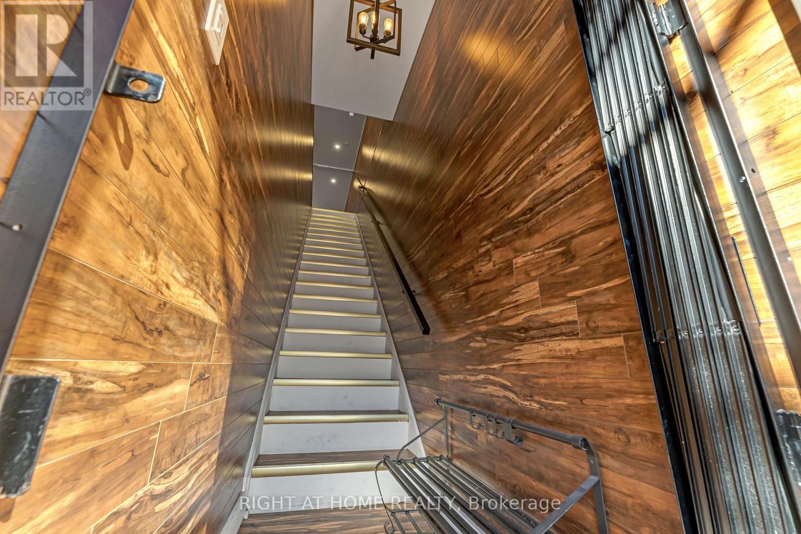 418 Queen Street W, Toronto, Ontario  M5V 2A7 - Photo 4 - C12785352