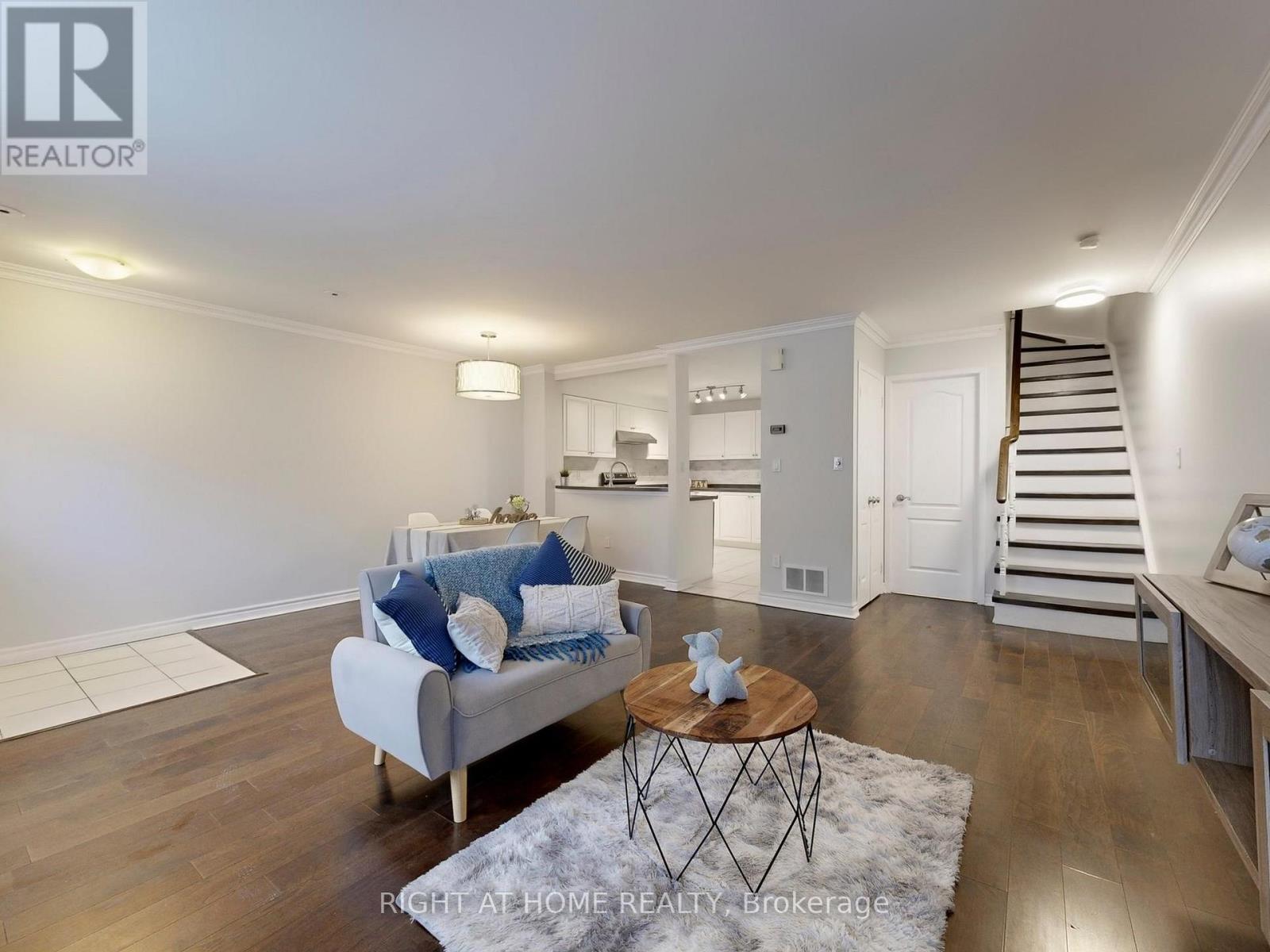 B28 - 108 Finch Avenue W, Toronto, Ontario  M2N 6W6 - Photo 11 - C12785356