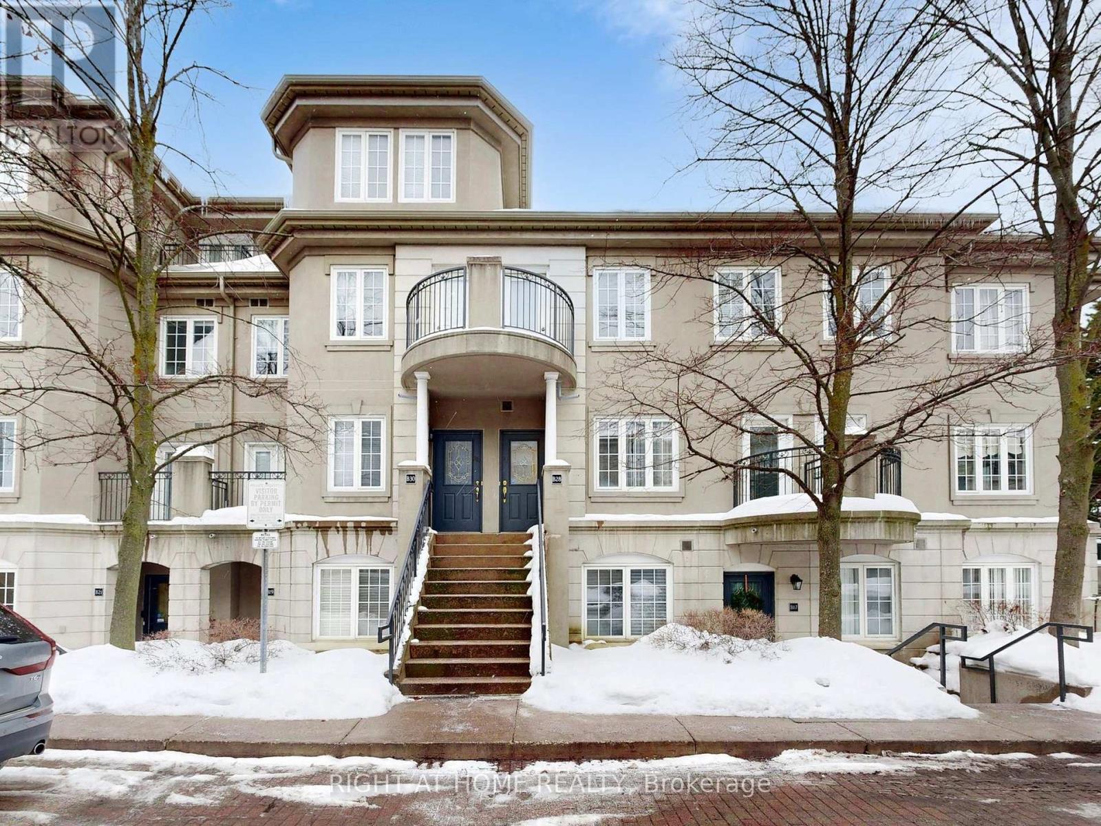 B28 - 108 Finch Avenue W, Toronto, Ontario  M2N 6W6 - Photo 2 - C12785356