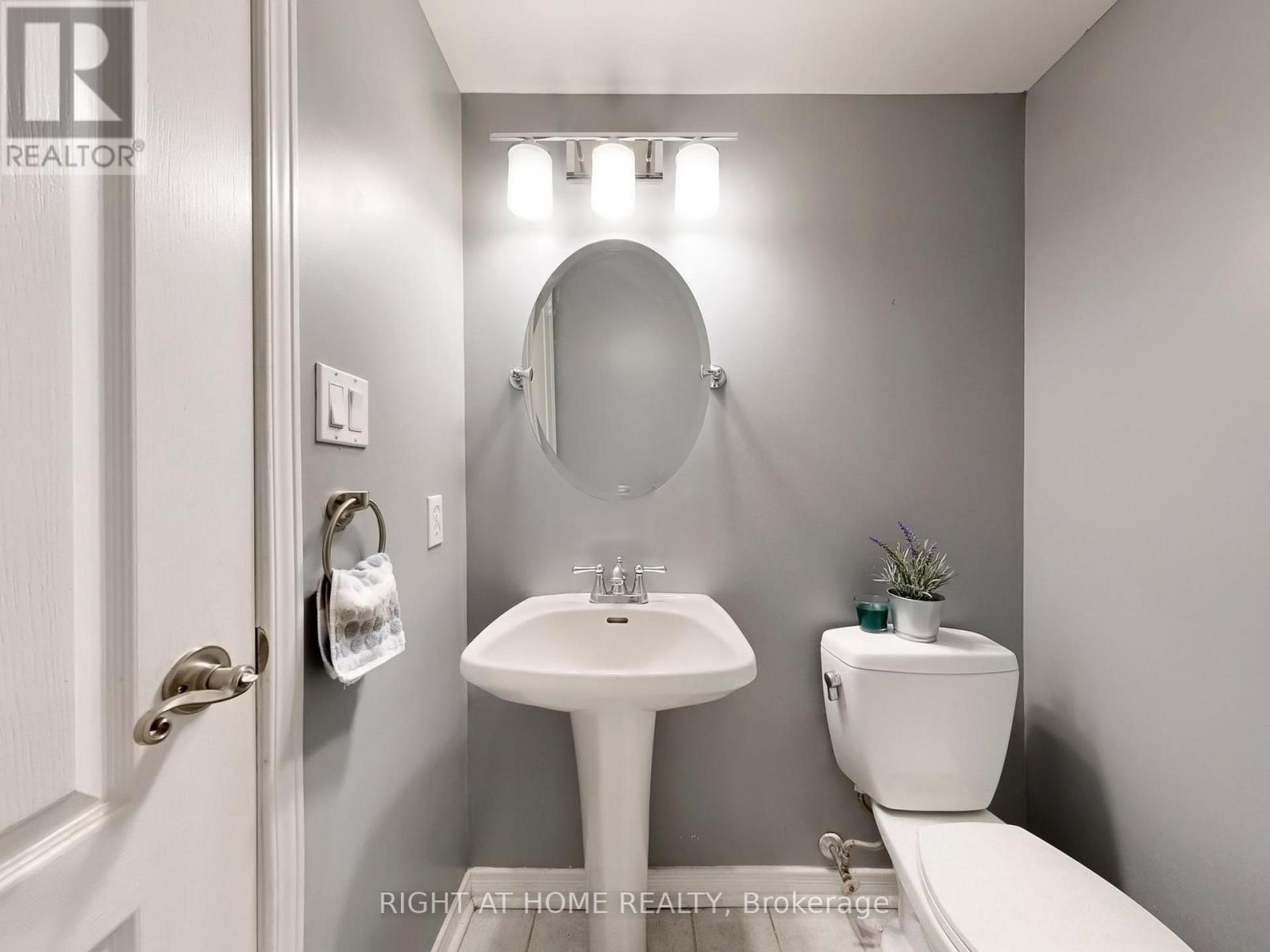 B28 - 108 Finch Avenue W, Toronto, Ontario  M2N 6W6 - Photo 23 - C12785356