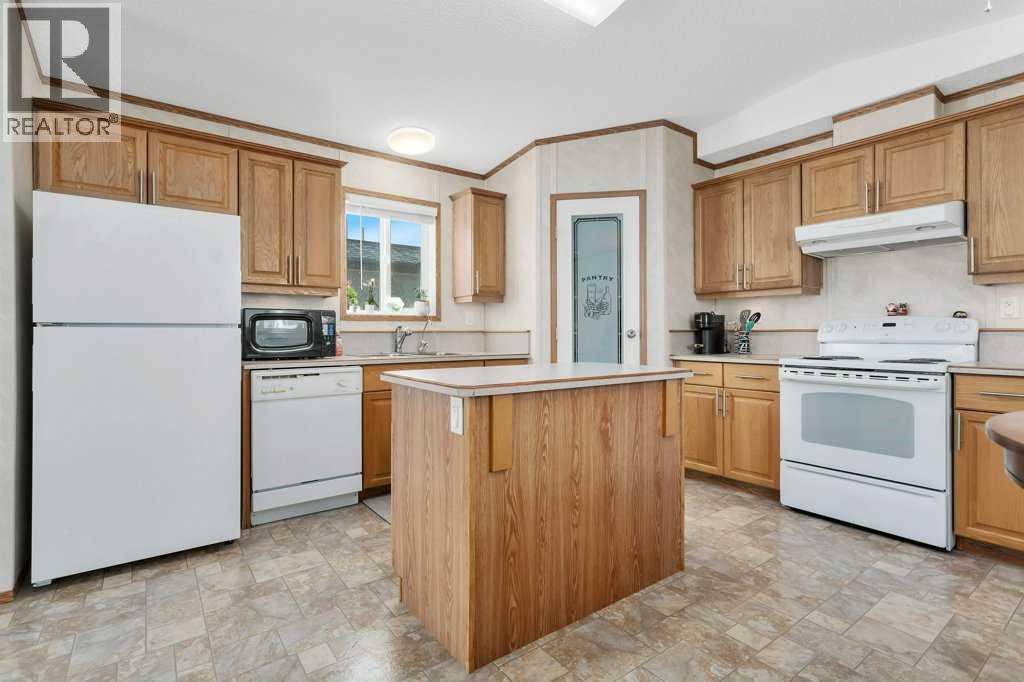 58 Mckay Place, Blackfalds, Alberta  T4M 0H7 - Photo 7 - A2285662