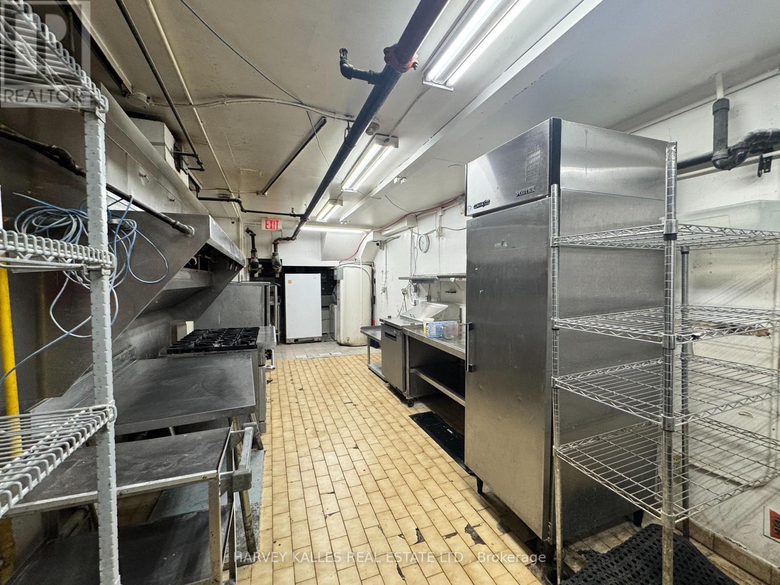 2066 Queen Street E, Toronto, Ontario  M4E 1C9 - Photo 10 - E12785350