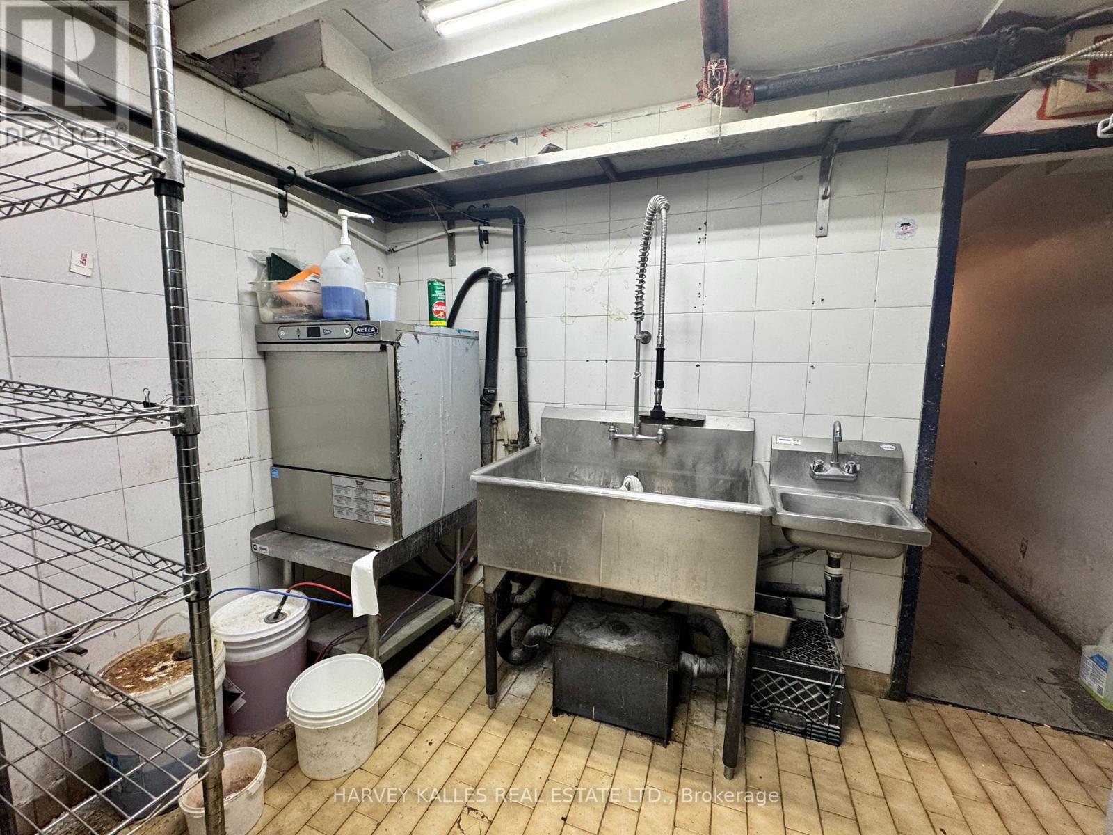 2066 Queen Street E, Toronto, Ontario  M4E 1C9 - Photo 7 - E12785350