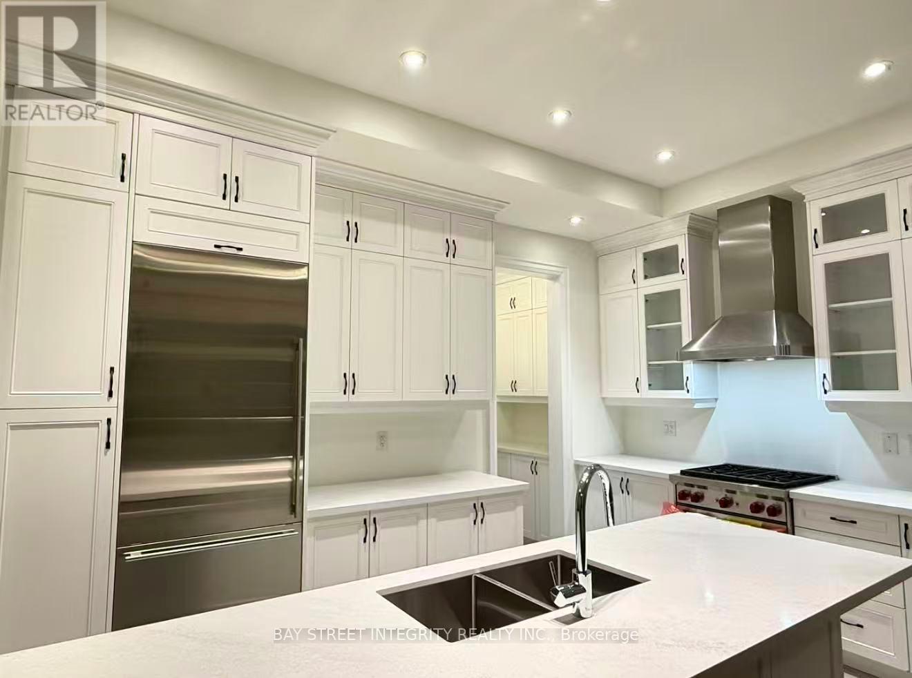 9 West Village Lane, Markham, Ontario  L6C 3L5 - Photo 17 - N12785312