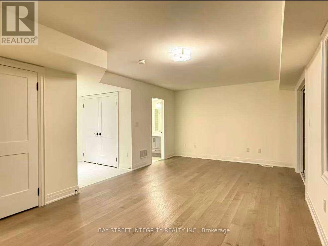 9 West Village Lane, Markham, Ontario  L6C 3L5 - Photo 40 - N12785312