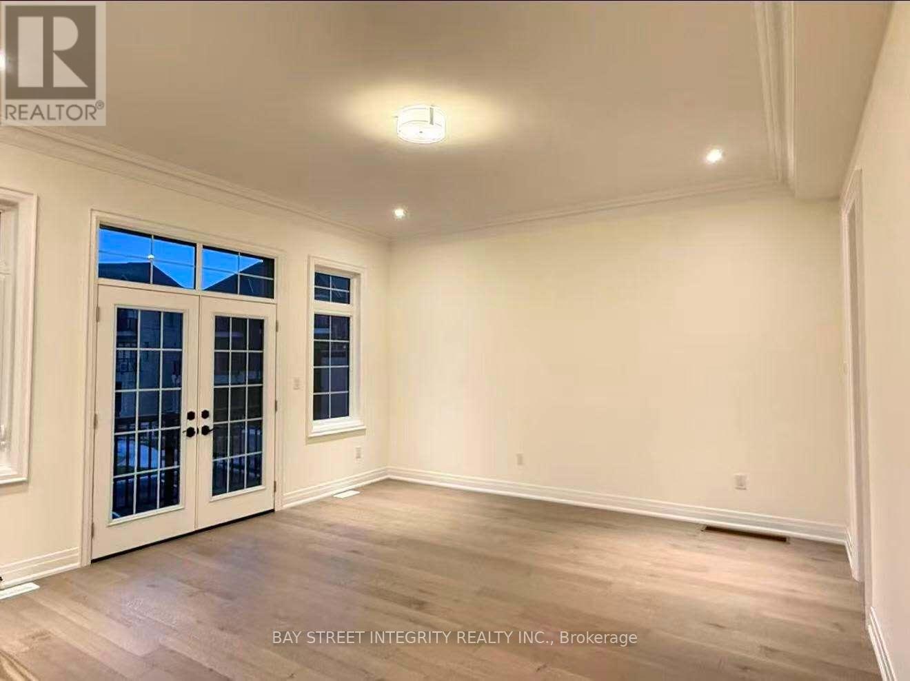 9 West Village Lane, Markham, Ontario  L6C 3L5 - Photo 5 - N12785312