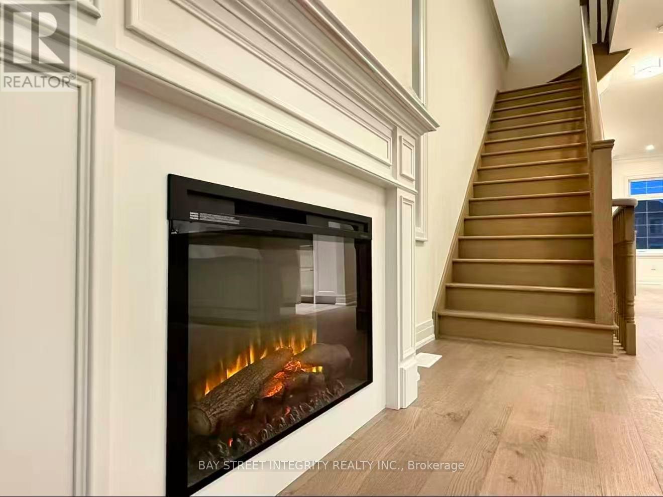 9 West Village Lane, Markham, Ontario  L6C 3L5 - Photo 8 - N12785312