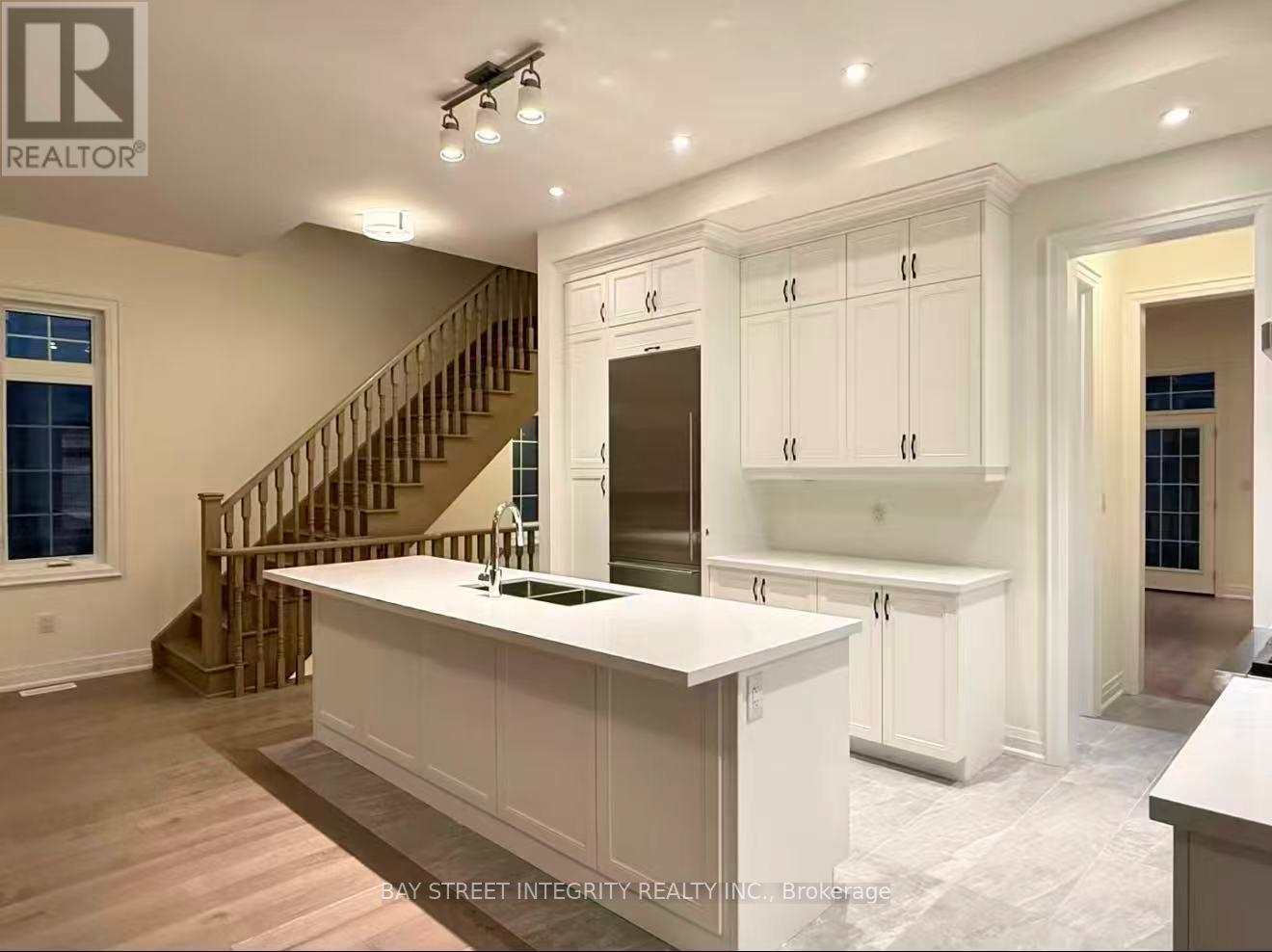 9 West Village Lane, Markham, Ontario  L6C 3L5 - Photo 9 - N12785312