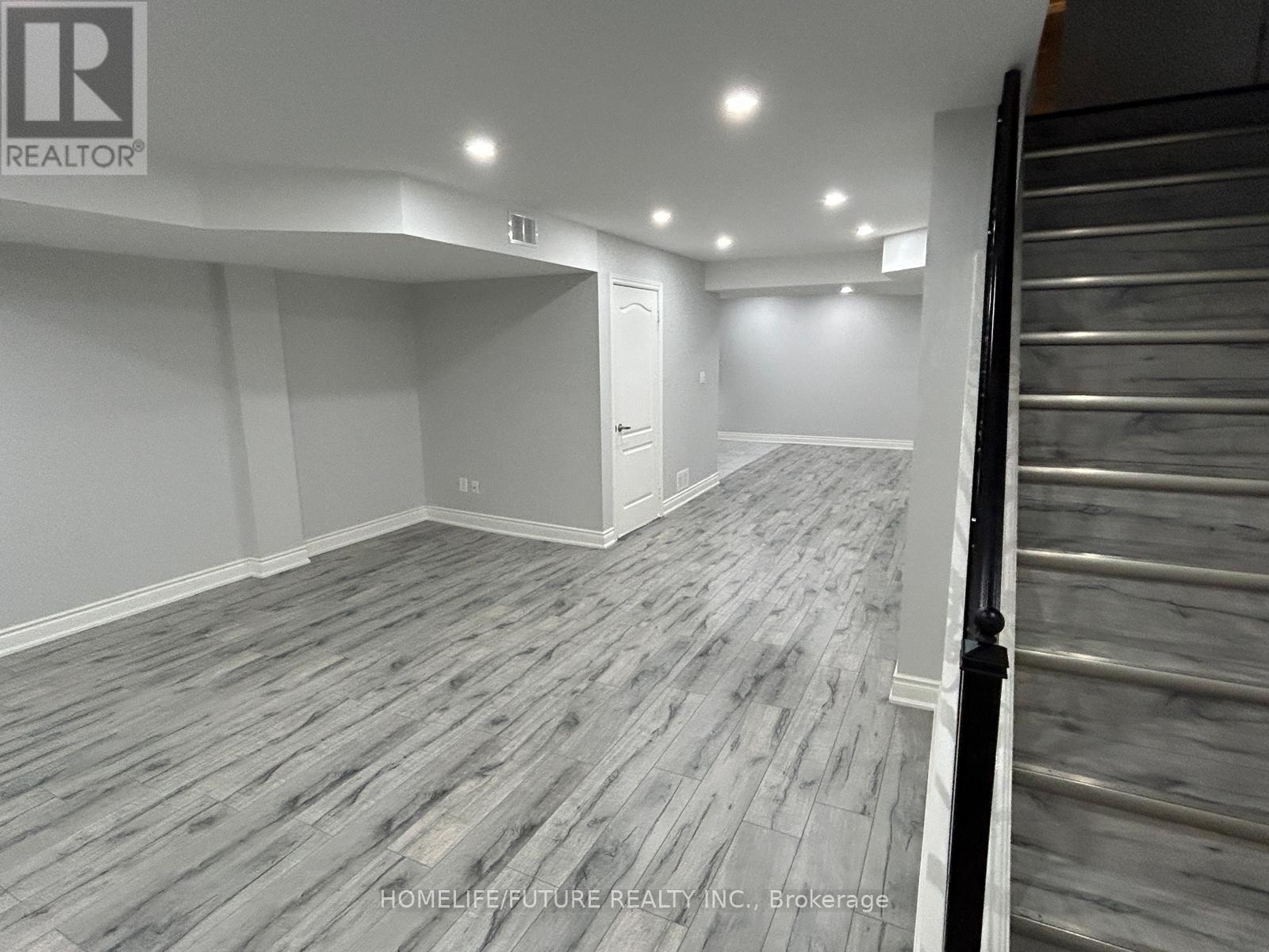 357 La Rocca Avenue, Vaughan, Ontario  L4H 3K6 - Photo 6 - N12785346