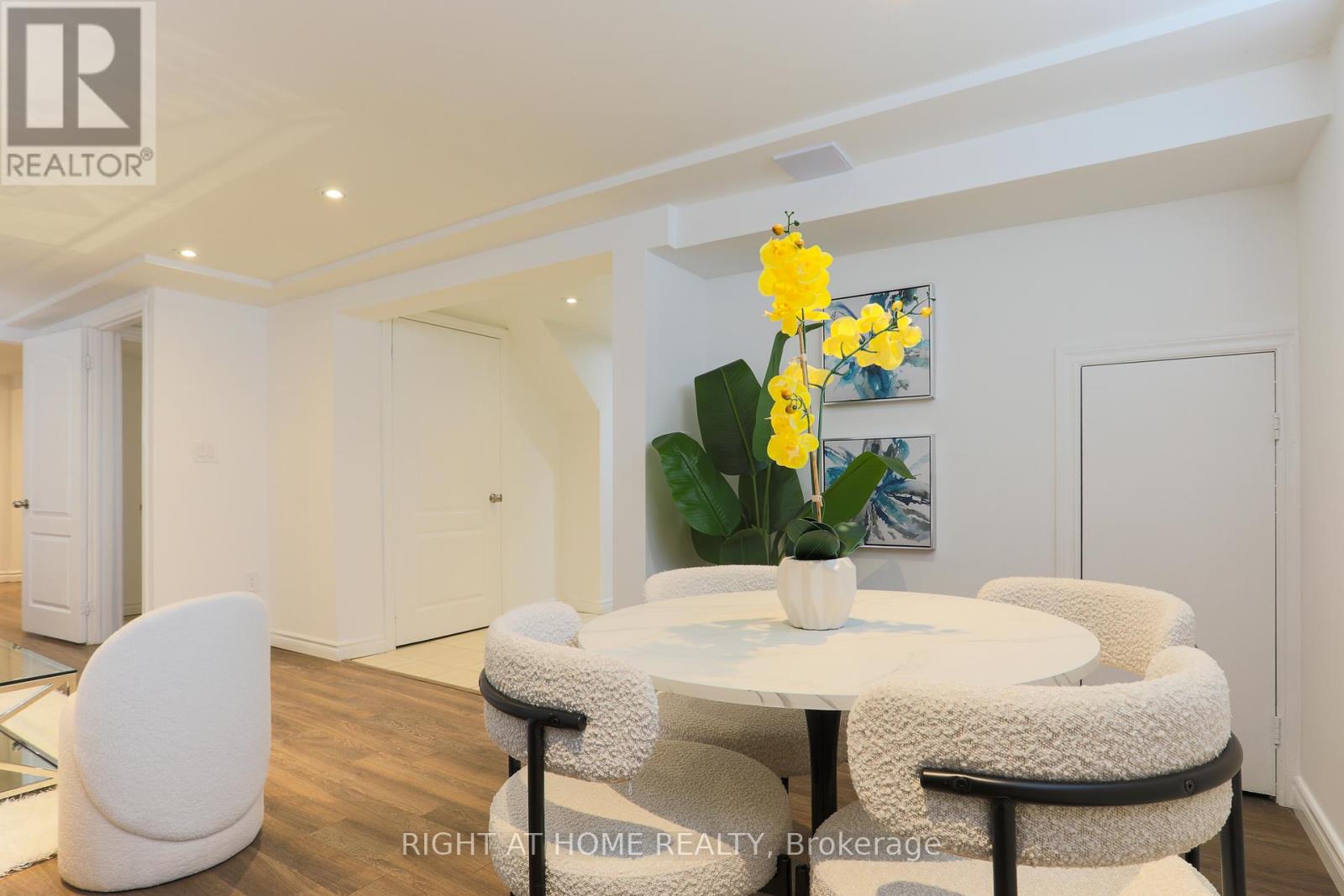 303 Blue Grass Boulevard, Richmond Hill, Ontario  L4C 3H3 - Photo 38 - N12785360