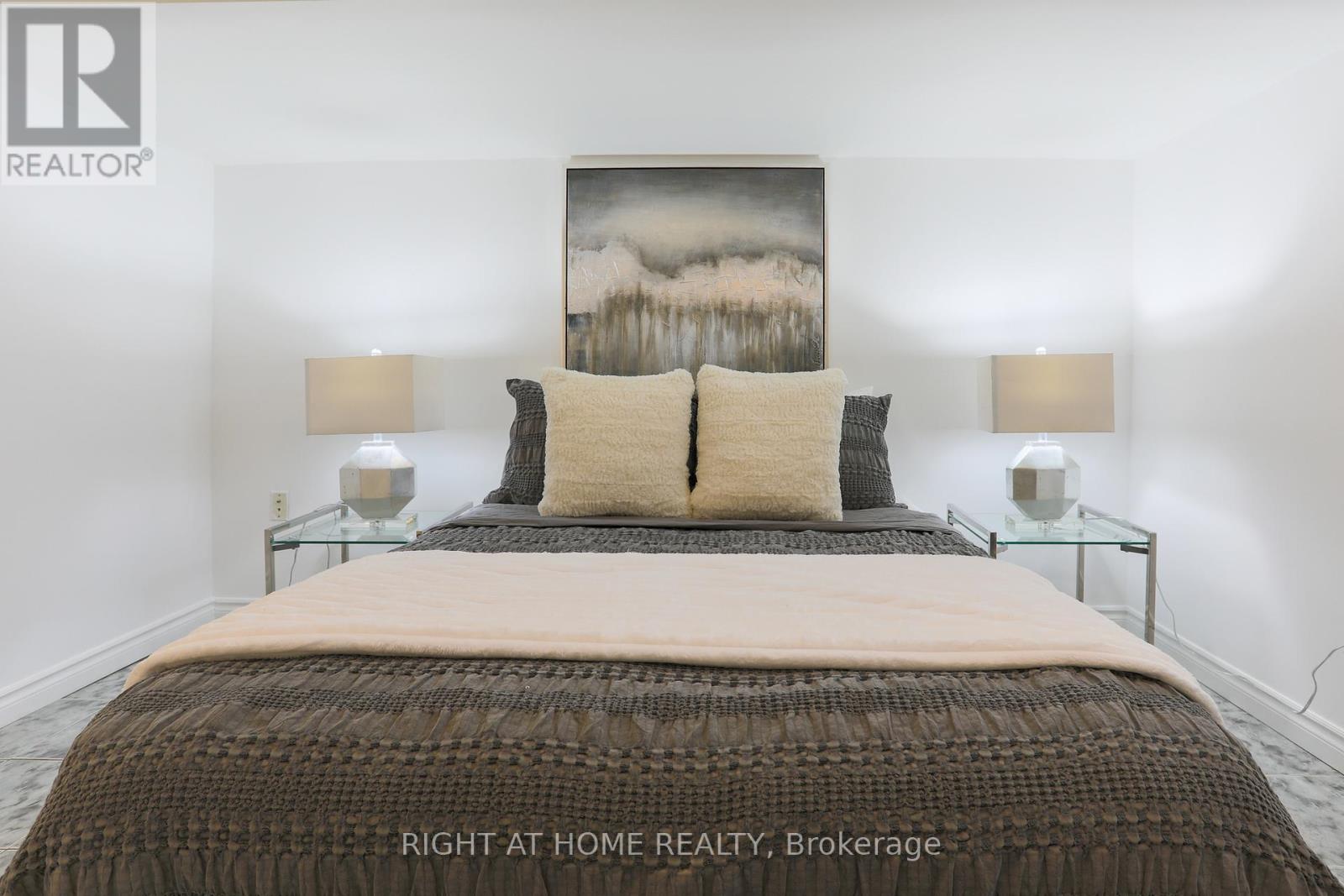 303 Blue Grass Boulevard, Richmond Hill, Ontario  L4C 3H3 - Photo 47 - N12785360