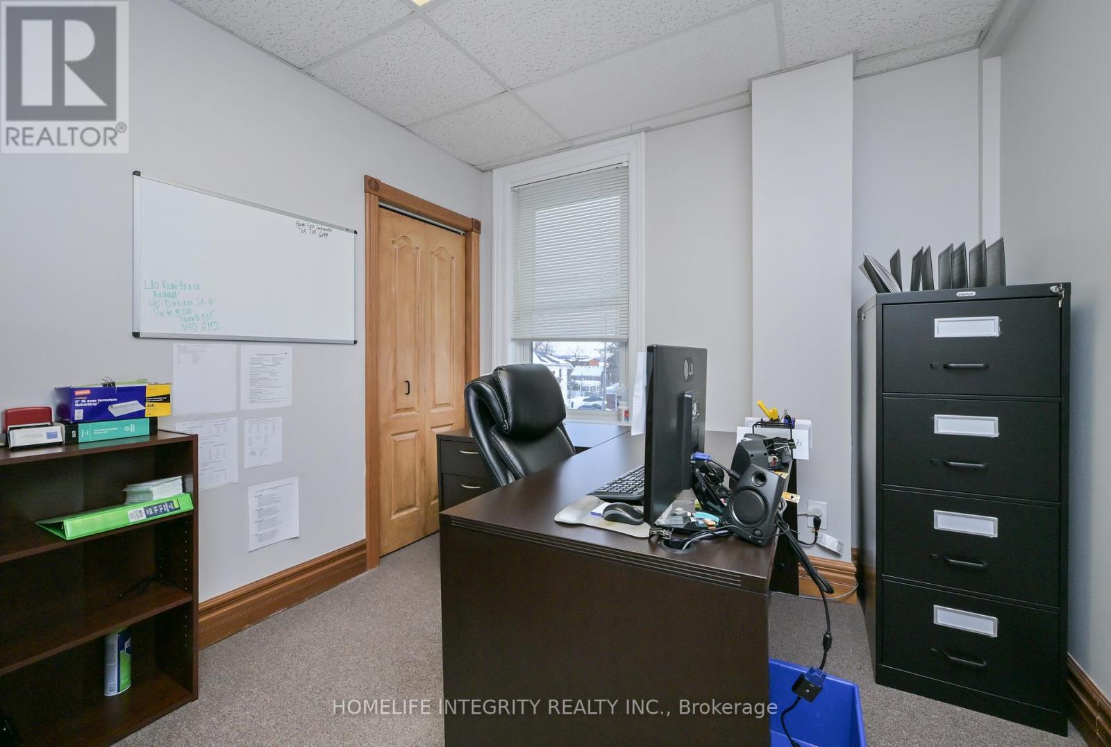 25 Berczy Street, Barrie, Ontario  L4M 3P6 - Photo 25 - S12785286