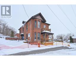 25 BERCZY STREET, Barrie, Ontario
