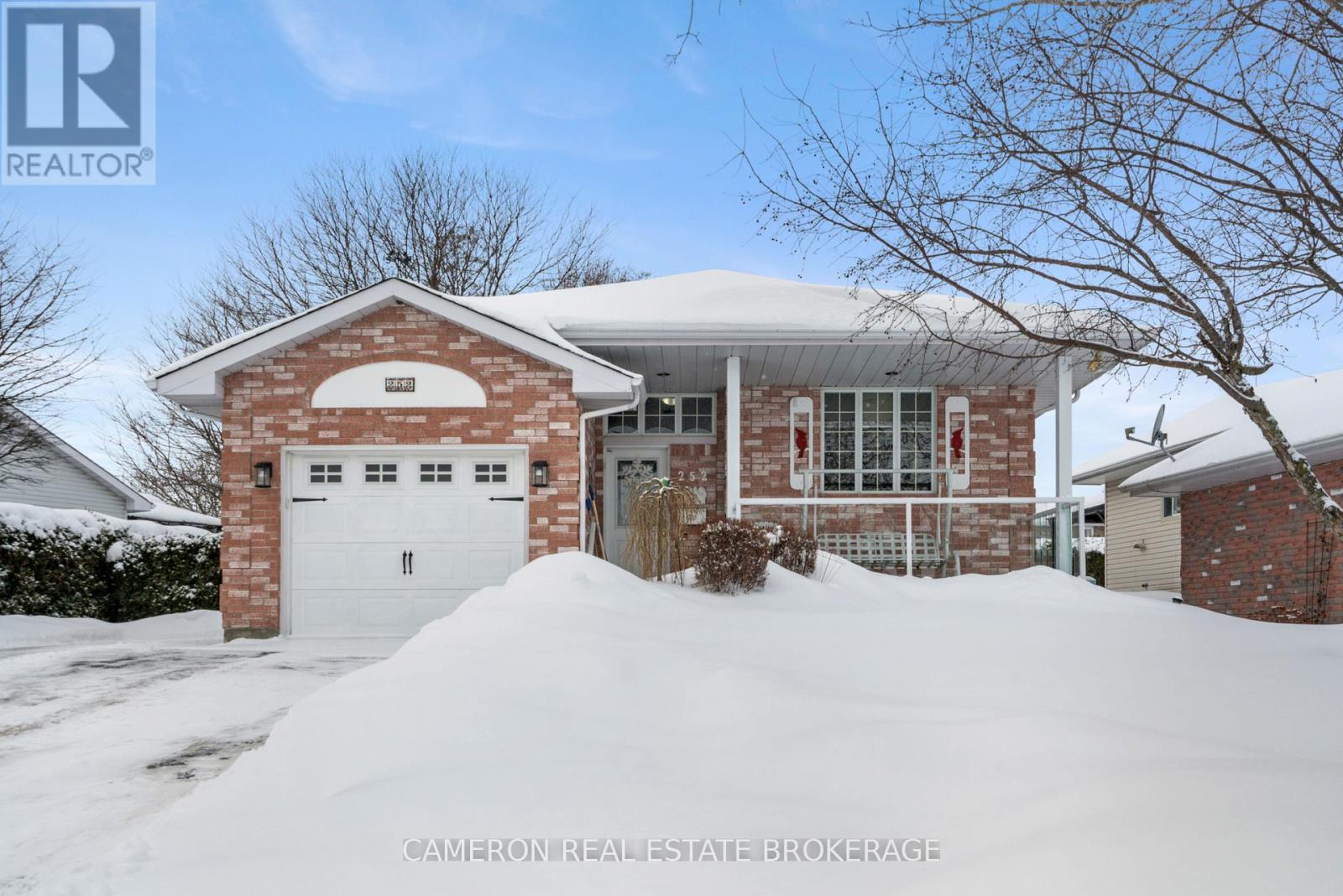252 Northwoods Crescent, Cornwall, Ontario  K6H 7K3 - Photo 2 - X12784708