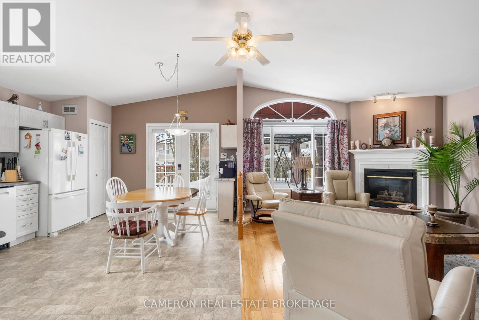 252 Northwoods Crescent, Cornwall, Ontario  K6H 7K3 - Photo 8 - X12784708