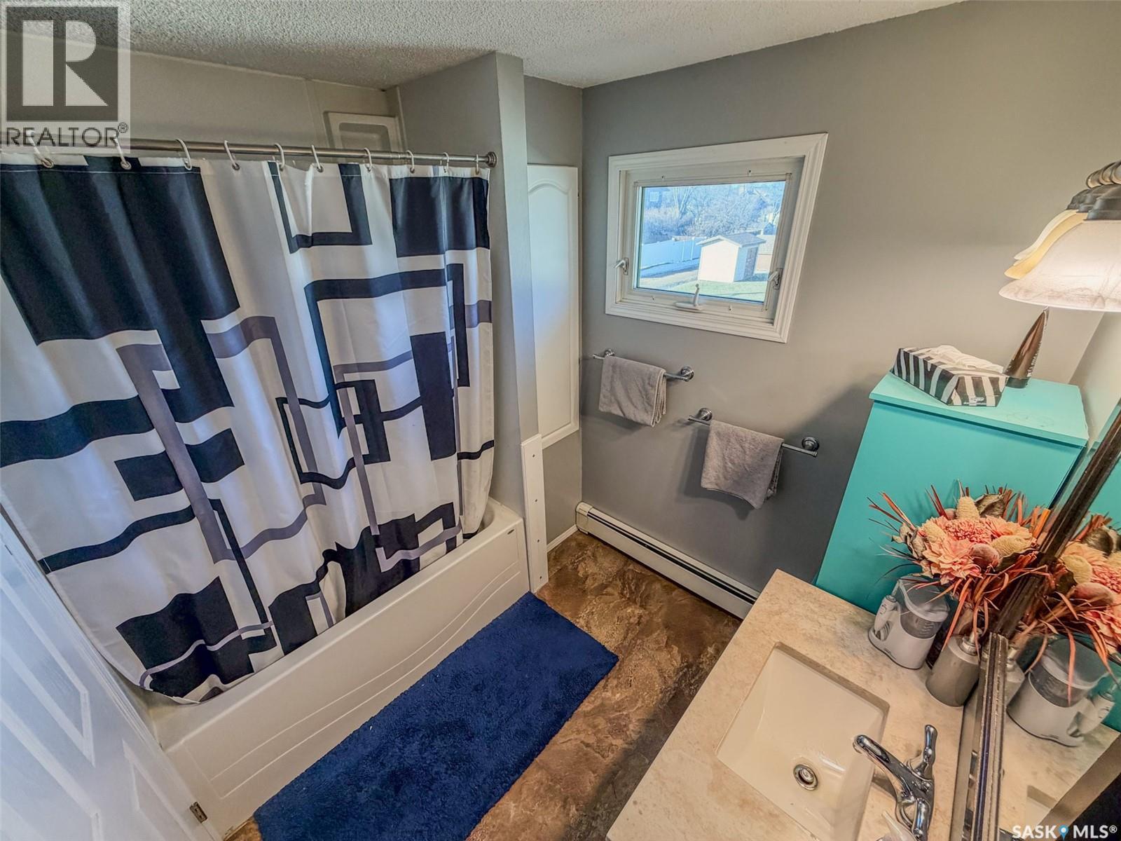 405 5th Street E, Shaunavon, Saskatchewan  S0N 2M0 - Photo 18 - SK028444