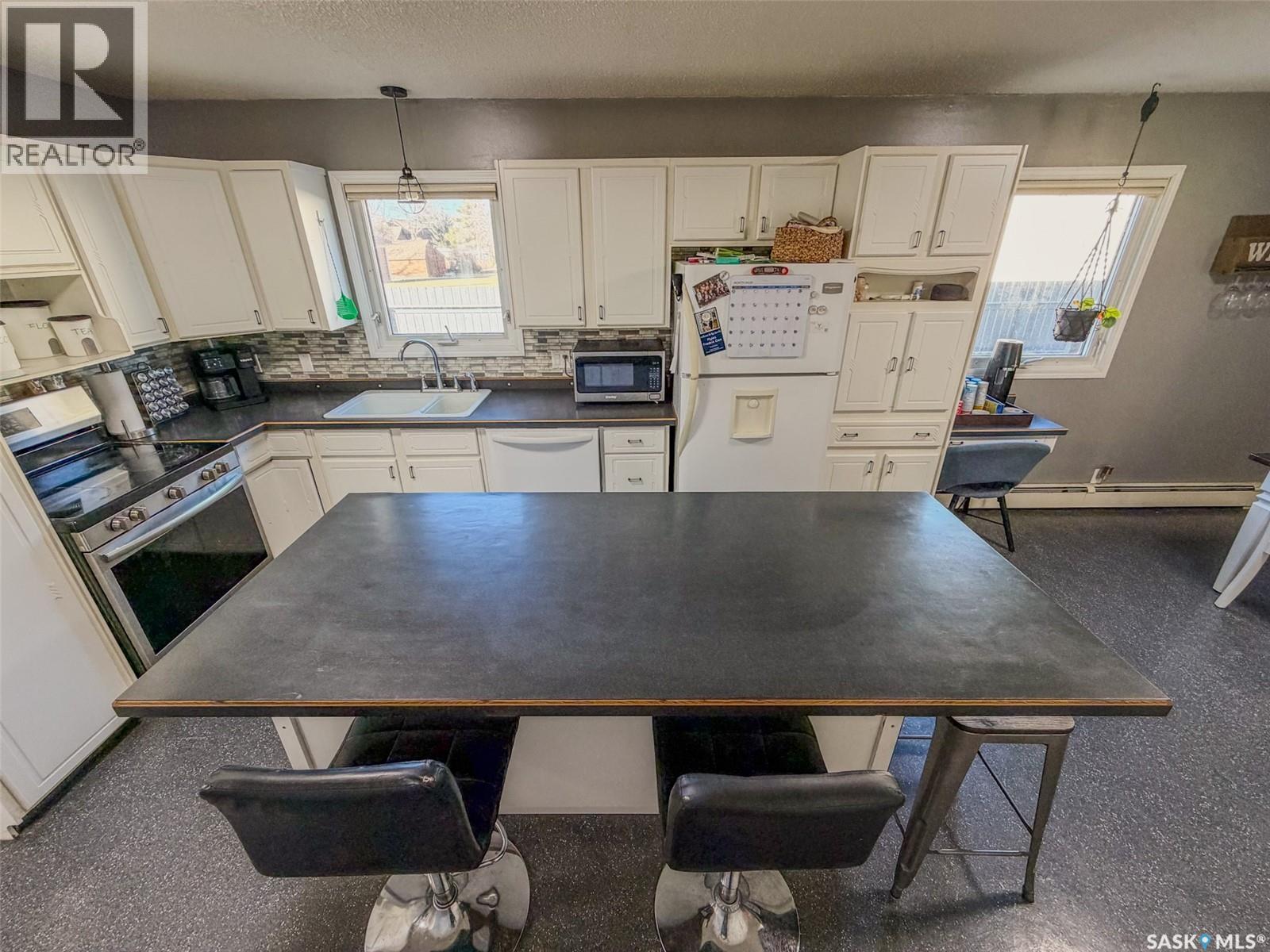 405 5th Street E, Shaunavon, Saskatchewan  S0N 2M0 - Photo 22 - SK028444