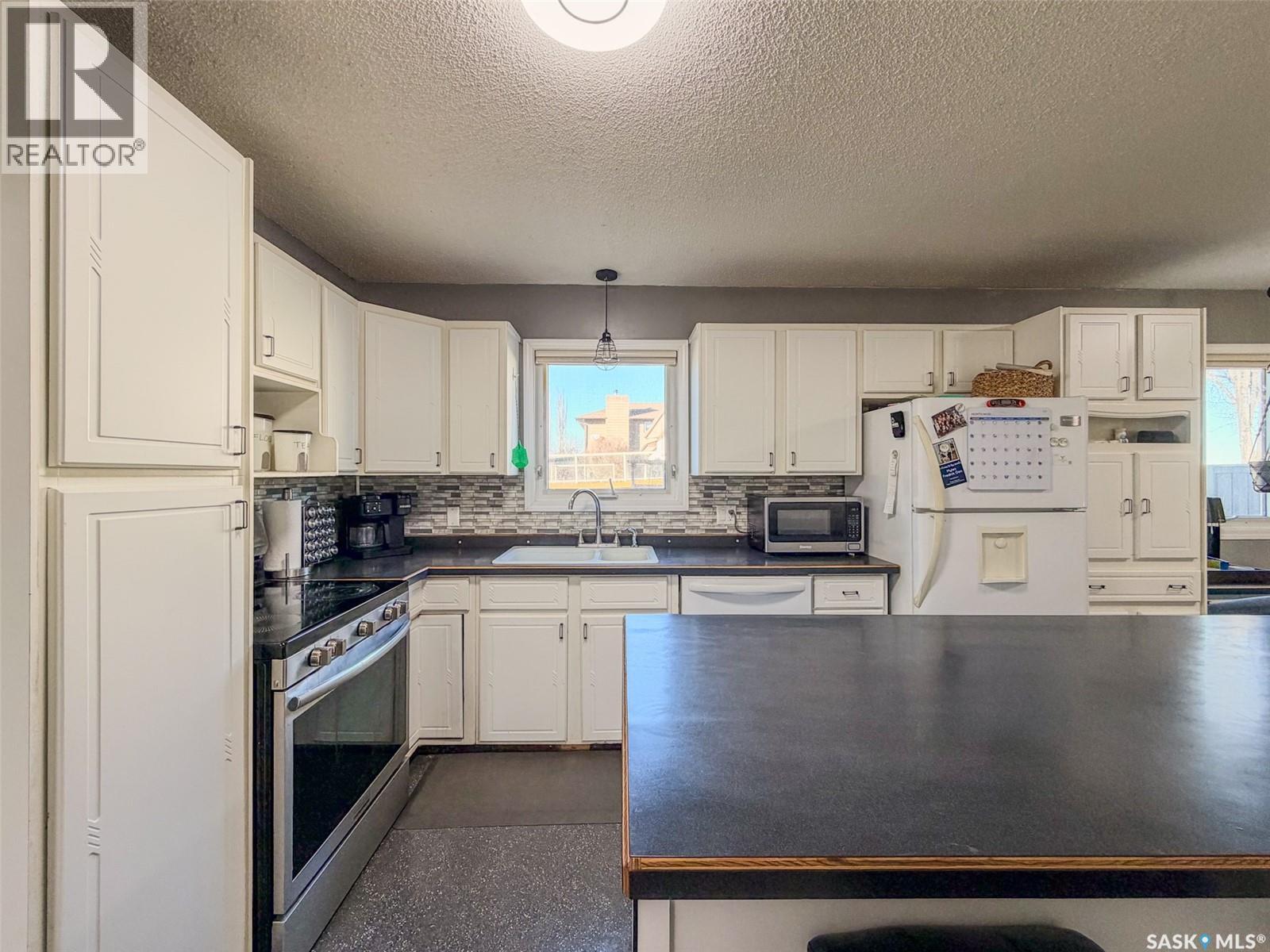 405 5th Street E, Shaunavon, Saskatchewan  S0N 2M0 - Photo 23 - SK028444