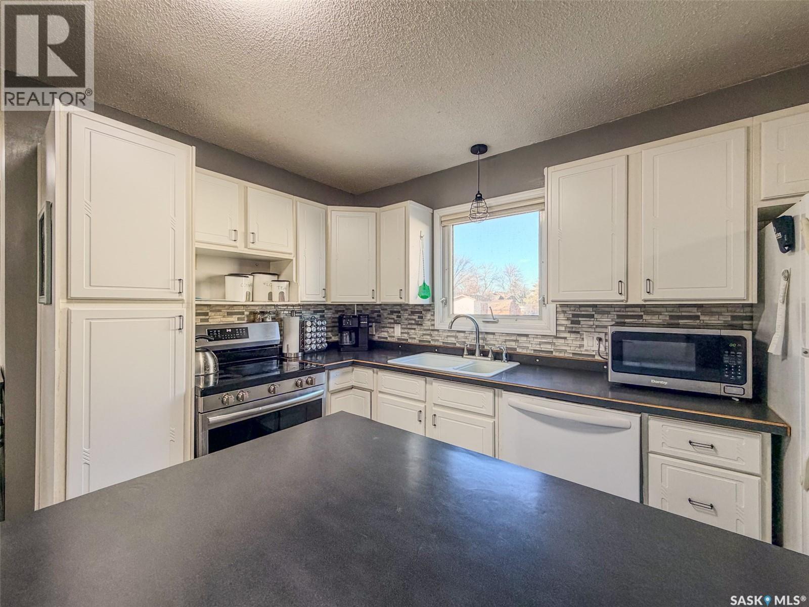 405 5th Street E, Shaunavon, Saskatchewan  S0N 2M0 - Photo 24 - SK028444