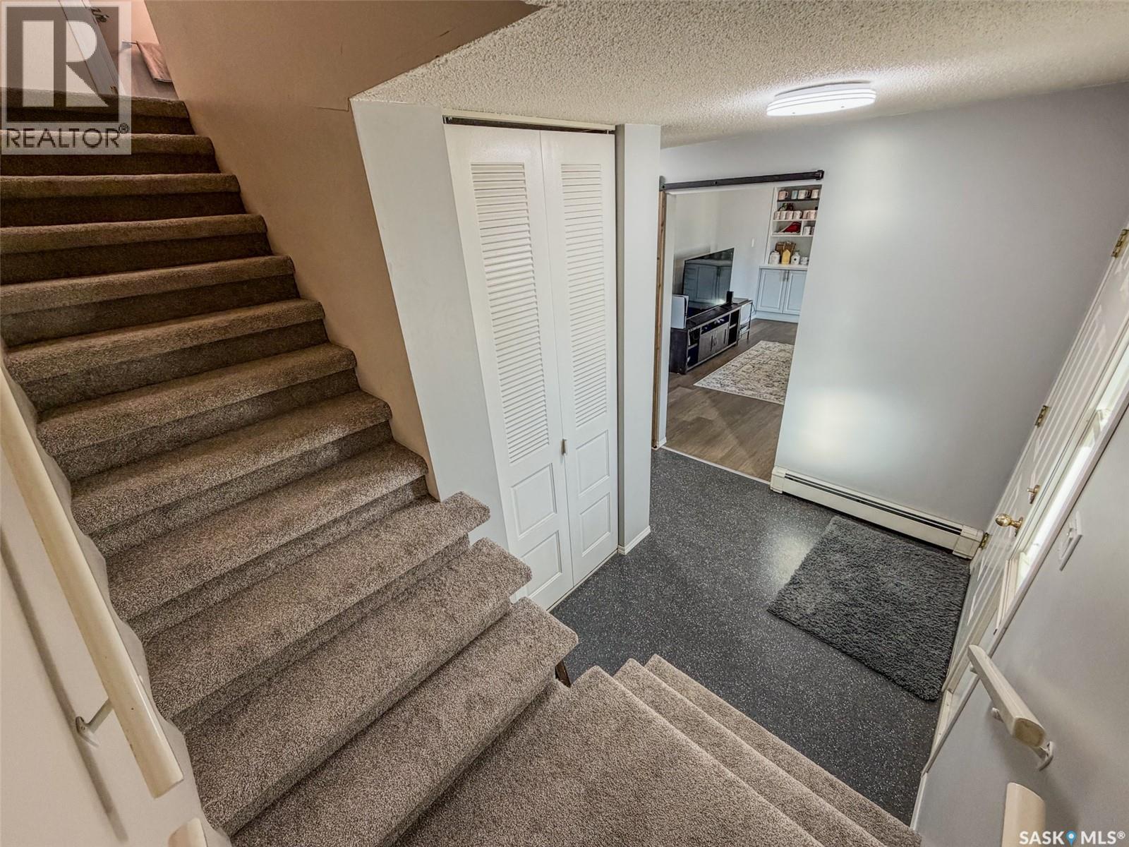 405 5th Street E, Shaunavon, Saskatchewan  S0N 2M0 - Photo 4 - SK028444