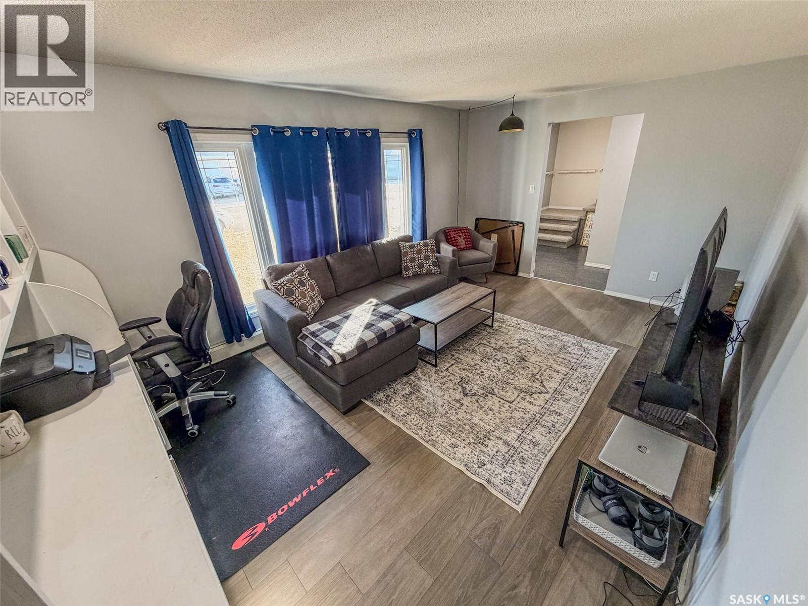 405 5th Street E, Shaunavon, Saskatchewan  S0N 2M0 - Photo 8 - SK028444