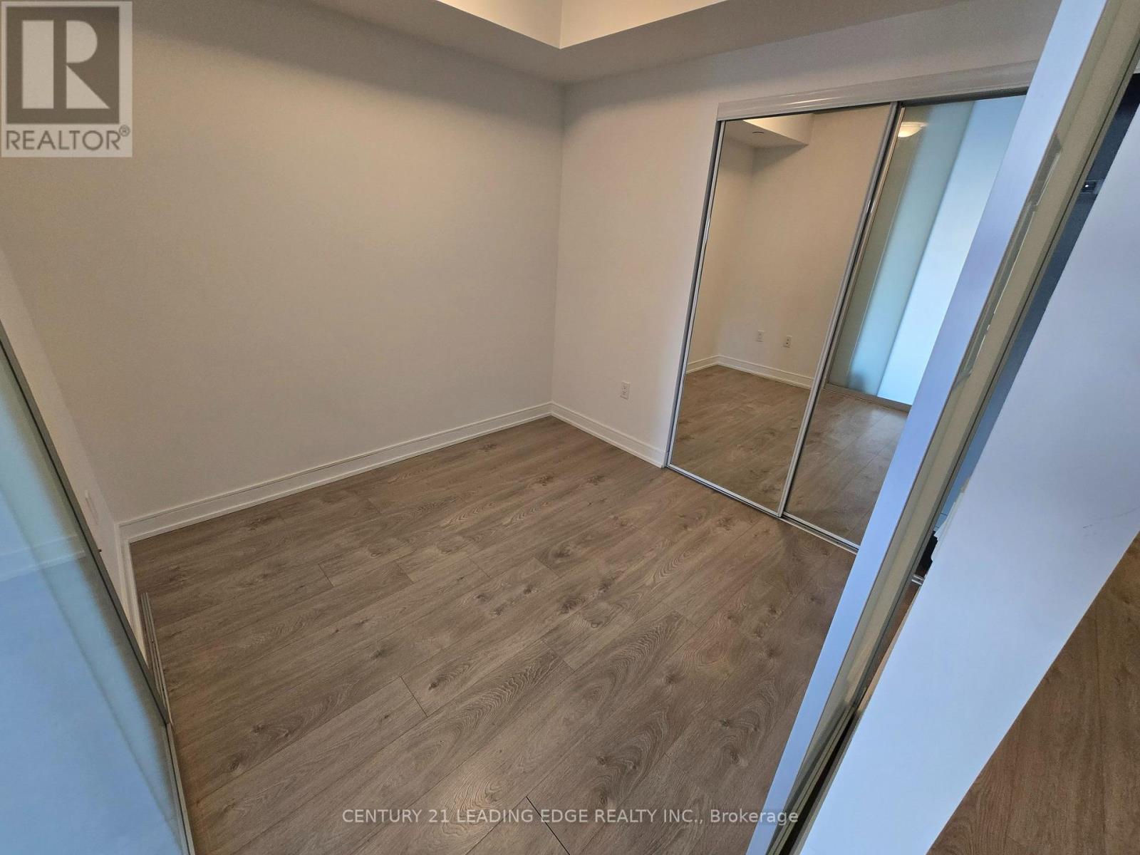 806 - 50 Wellesley Street E, Toronto, Ontario  M4Y 1G2 - Photo 5 - C12634002