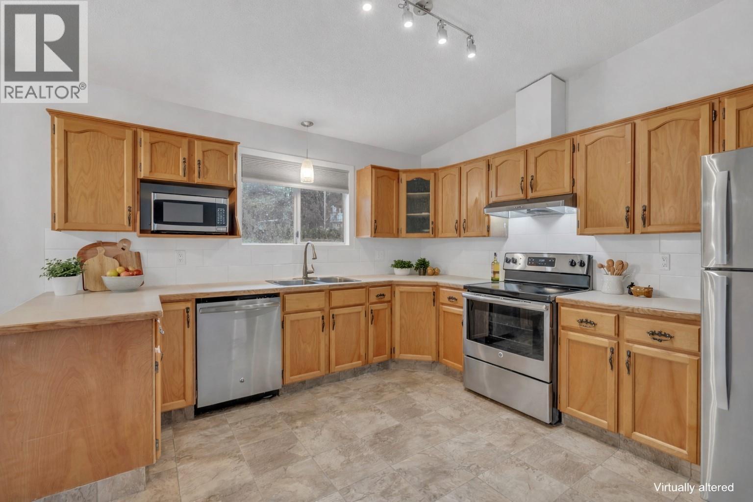 7111 Peach Orchard Road, Summerland, British Columbia  V0H 1Z6 - Photo 9 - 10370700