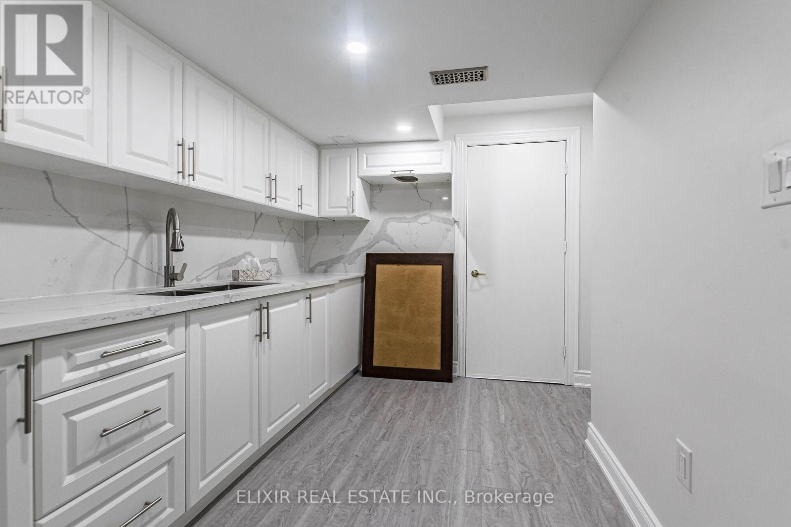 Unknown Address, ,    - Photo 8 - W12785292